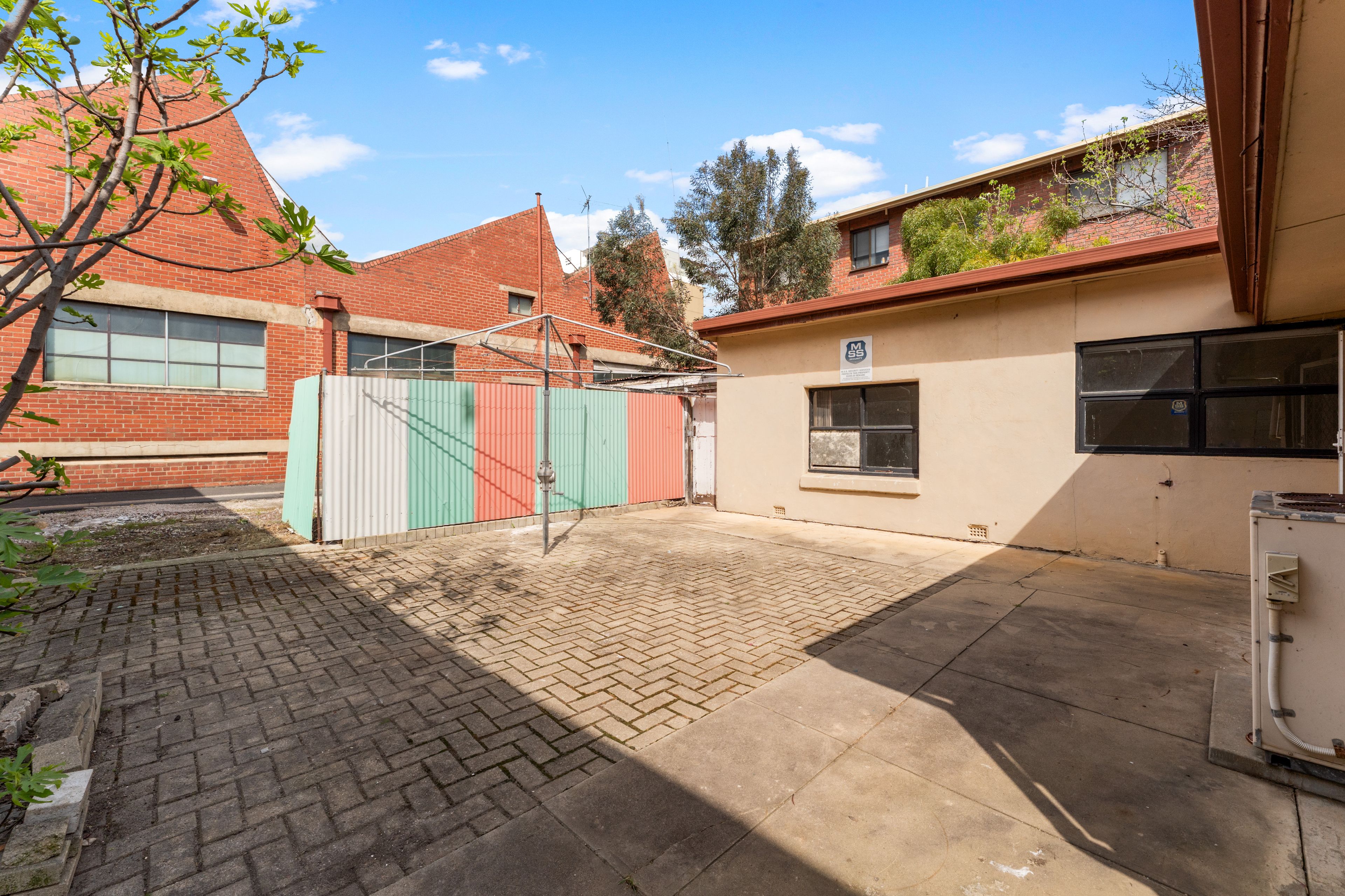14 Hurman Street — photo 3 of 21