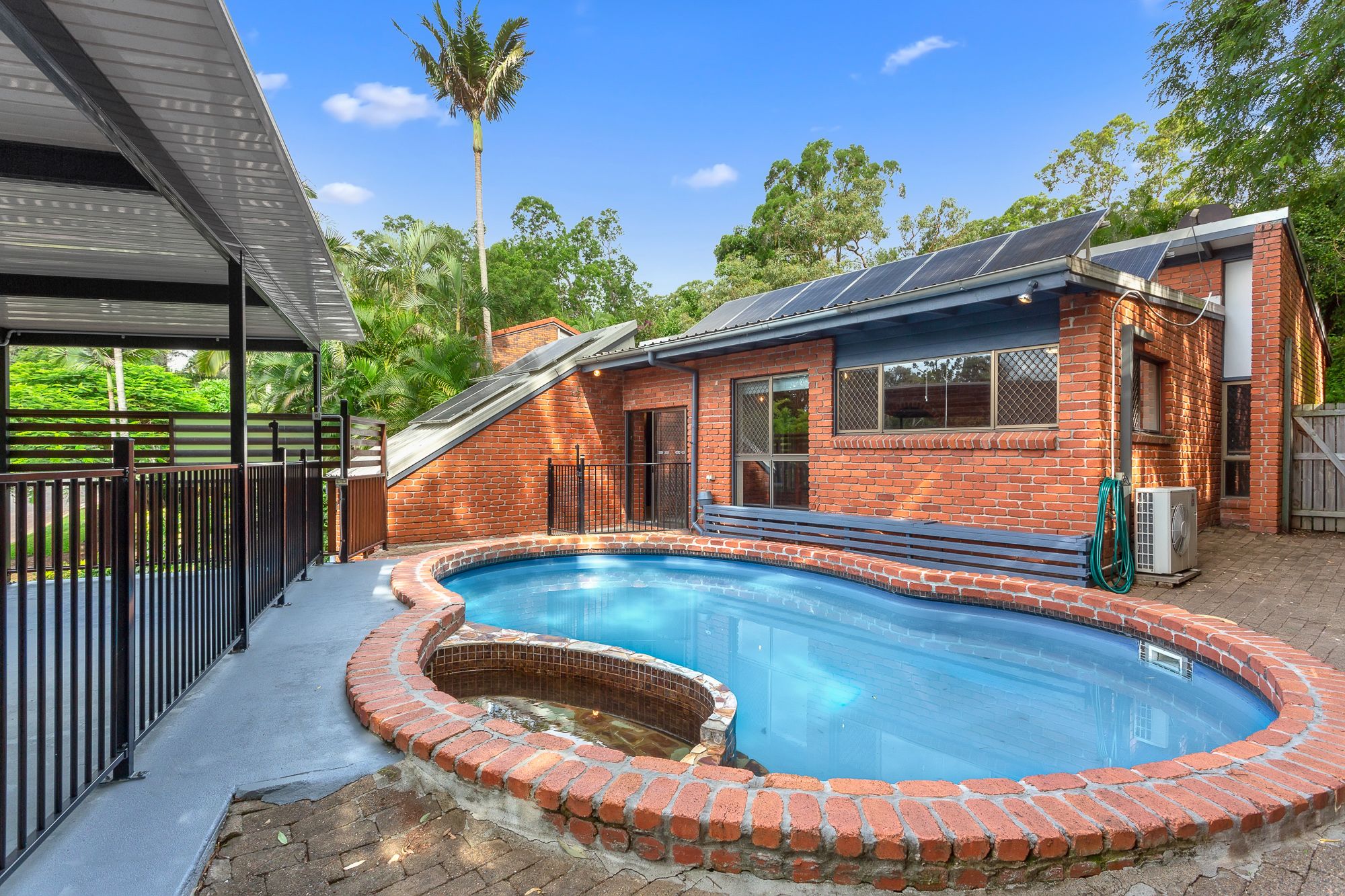 31 Gabwina Street, Fig Tree Pocket, QLD 4069