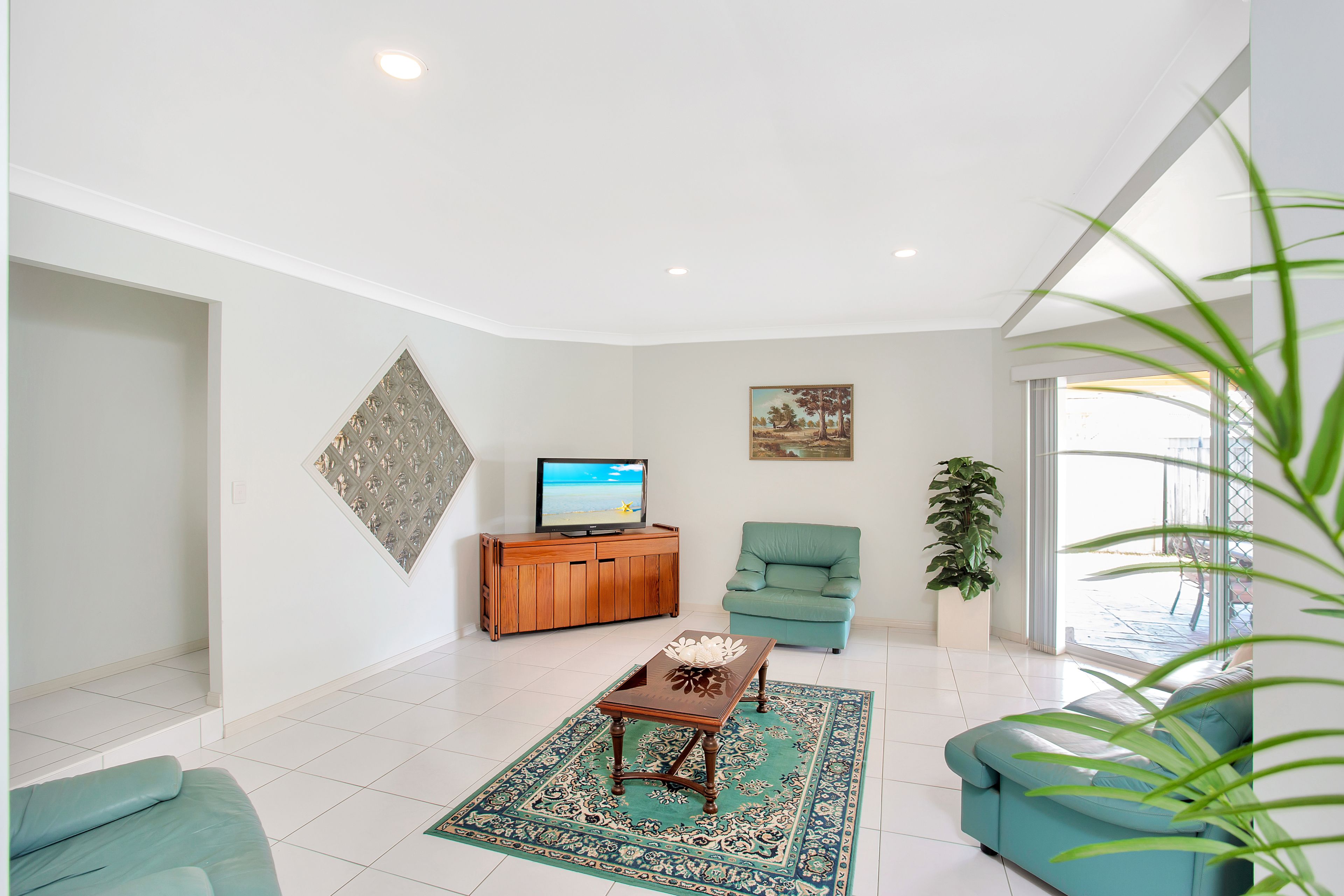 7 Cumberland Drive, Varsity Lakes, QLD 4227