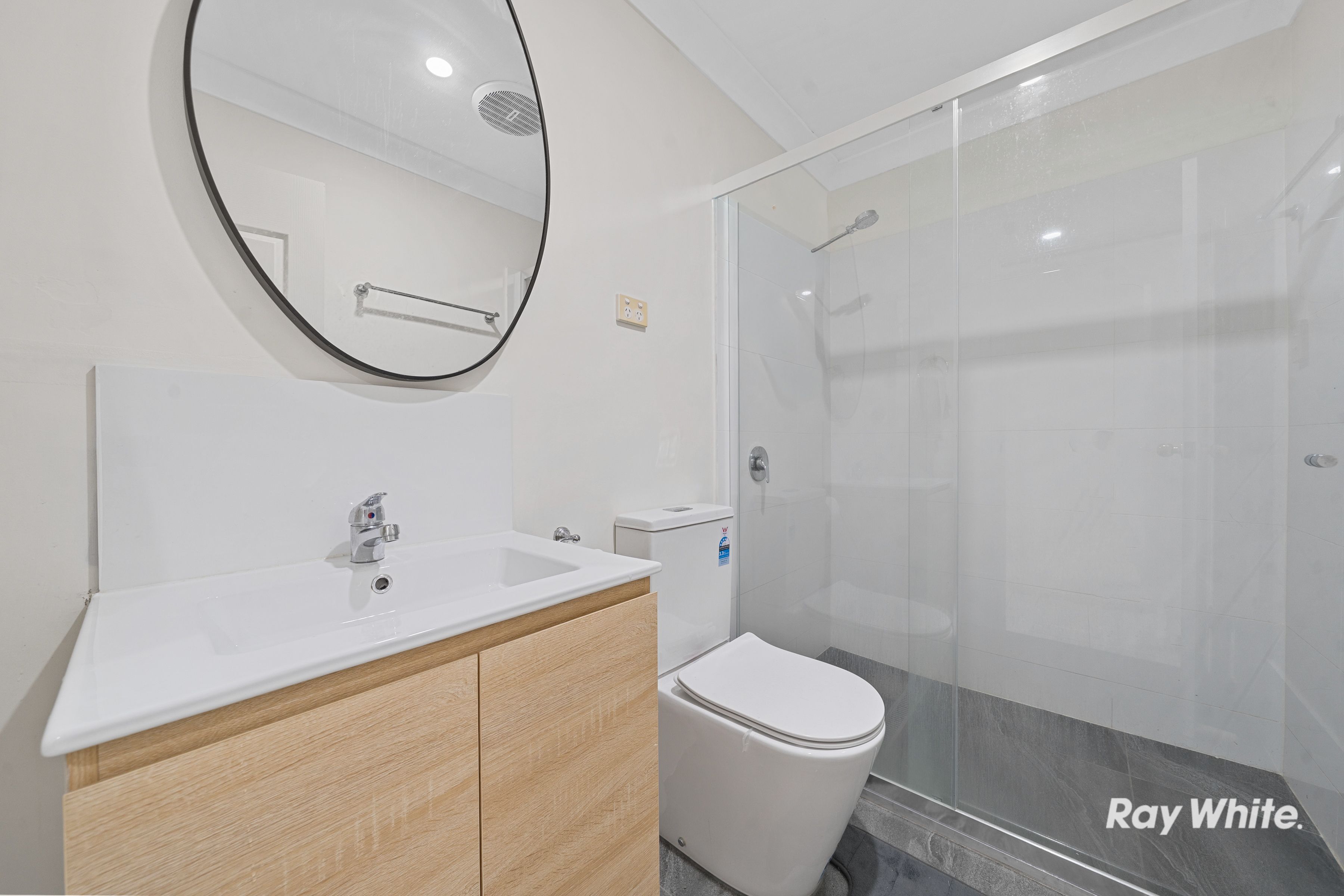 2 Dunbar Street — photo 10 of 19