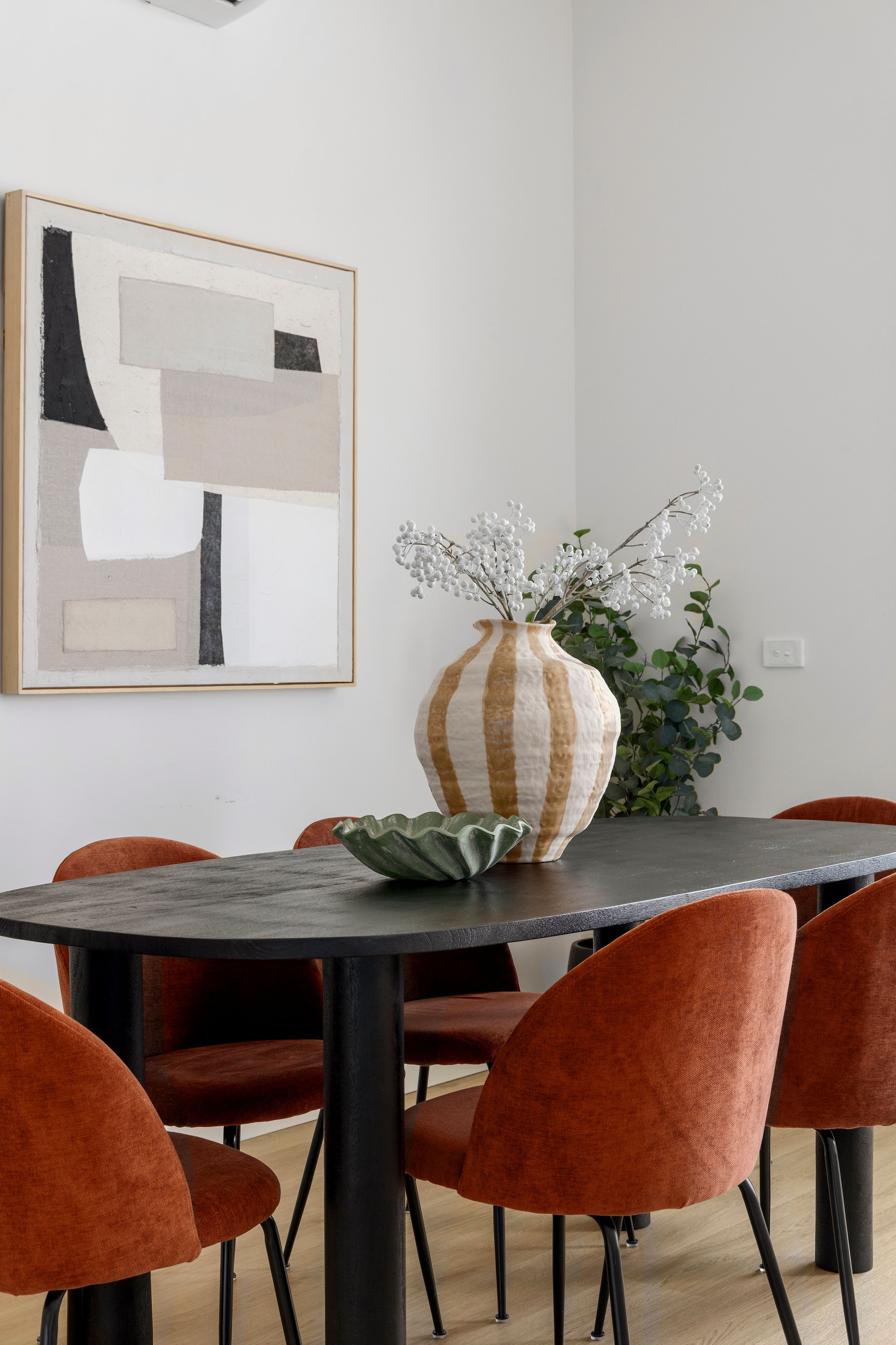 2/7 Chaleyer Street — photo 6 of 17