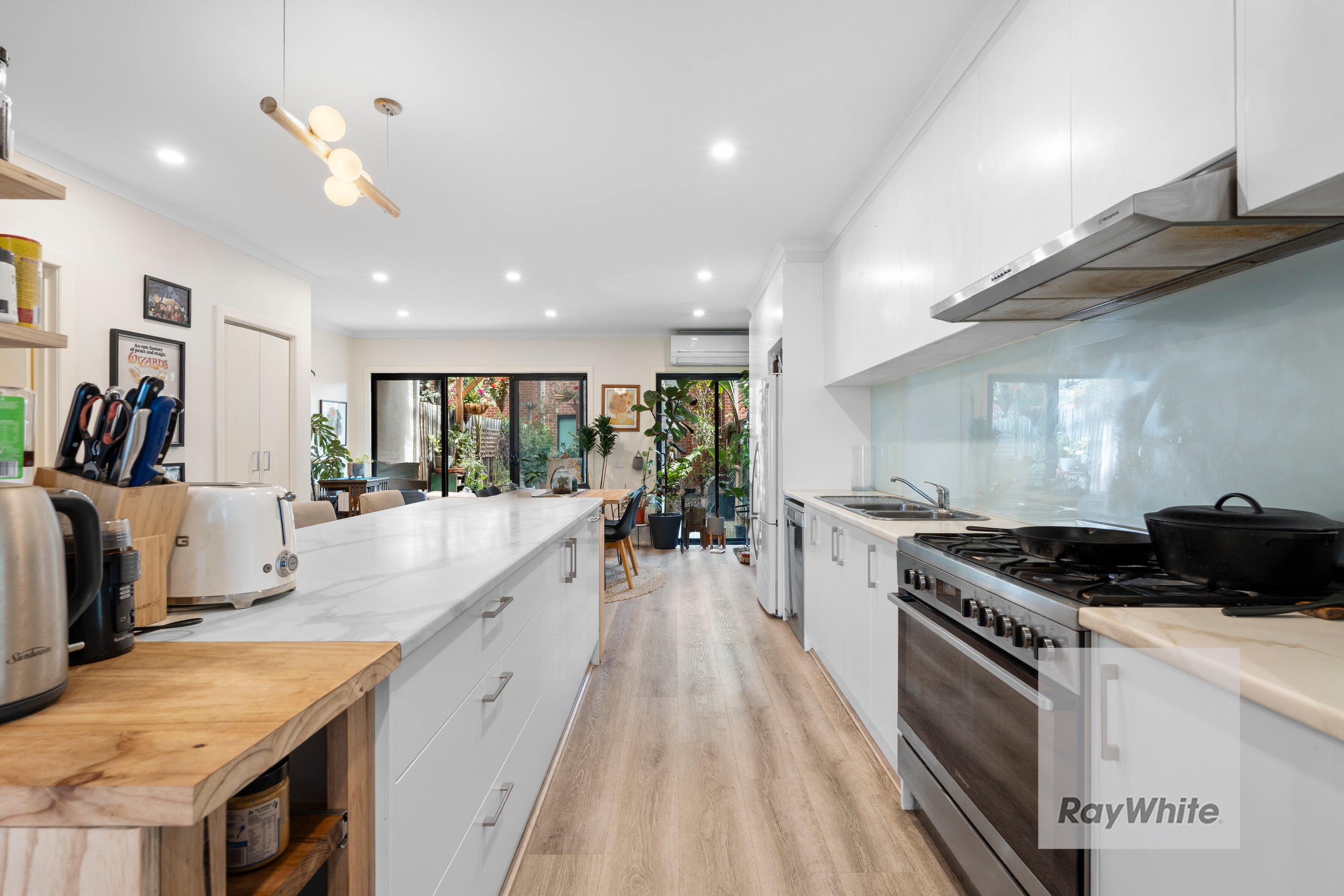 6/979-985 Plenty Road, Kingsbury, VIC 3083