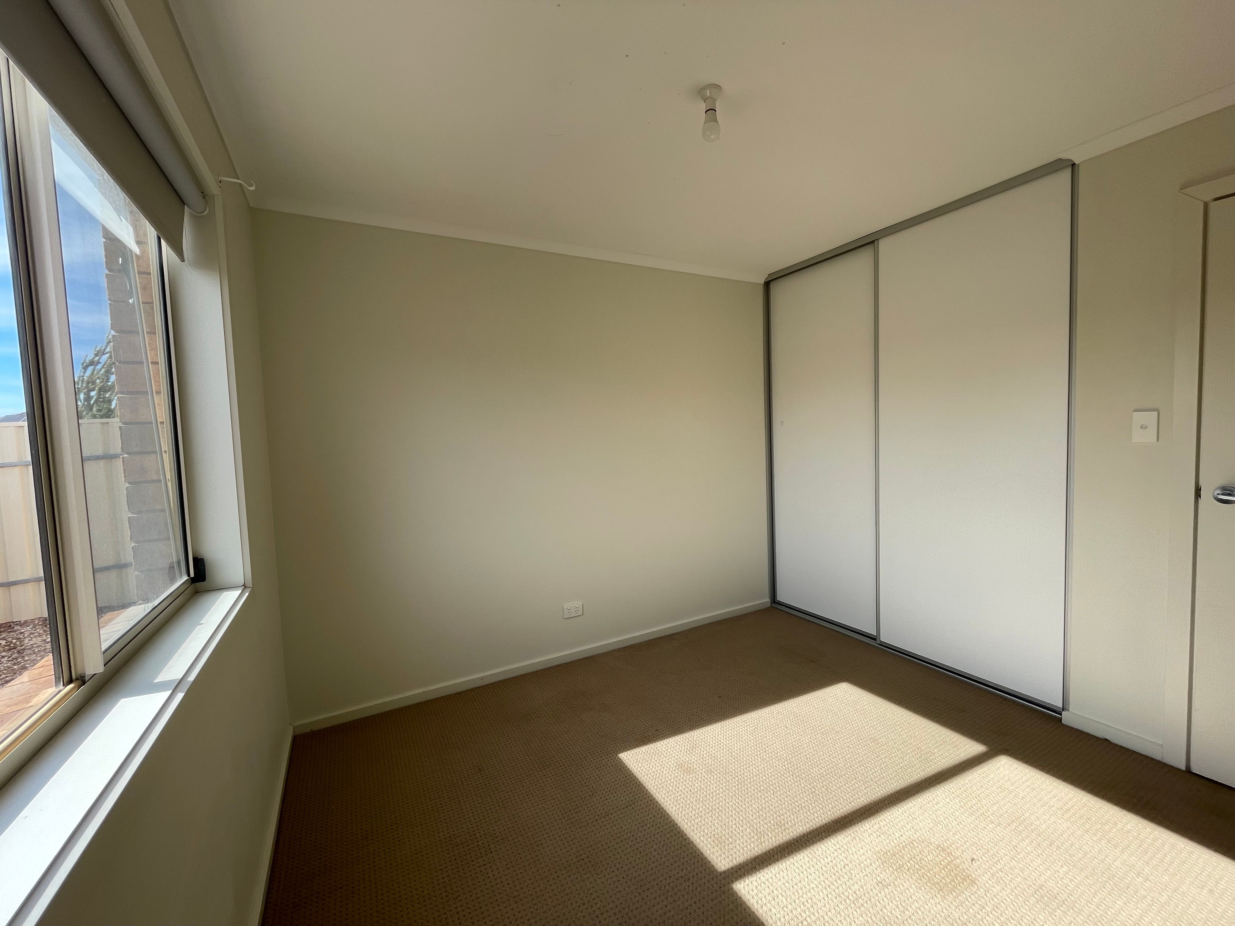 8 Callaghan Court — photo 8 of 9