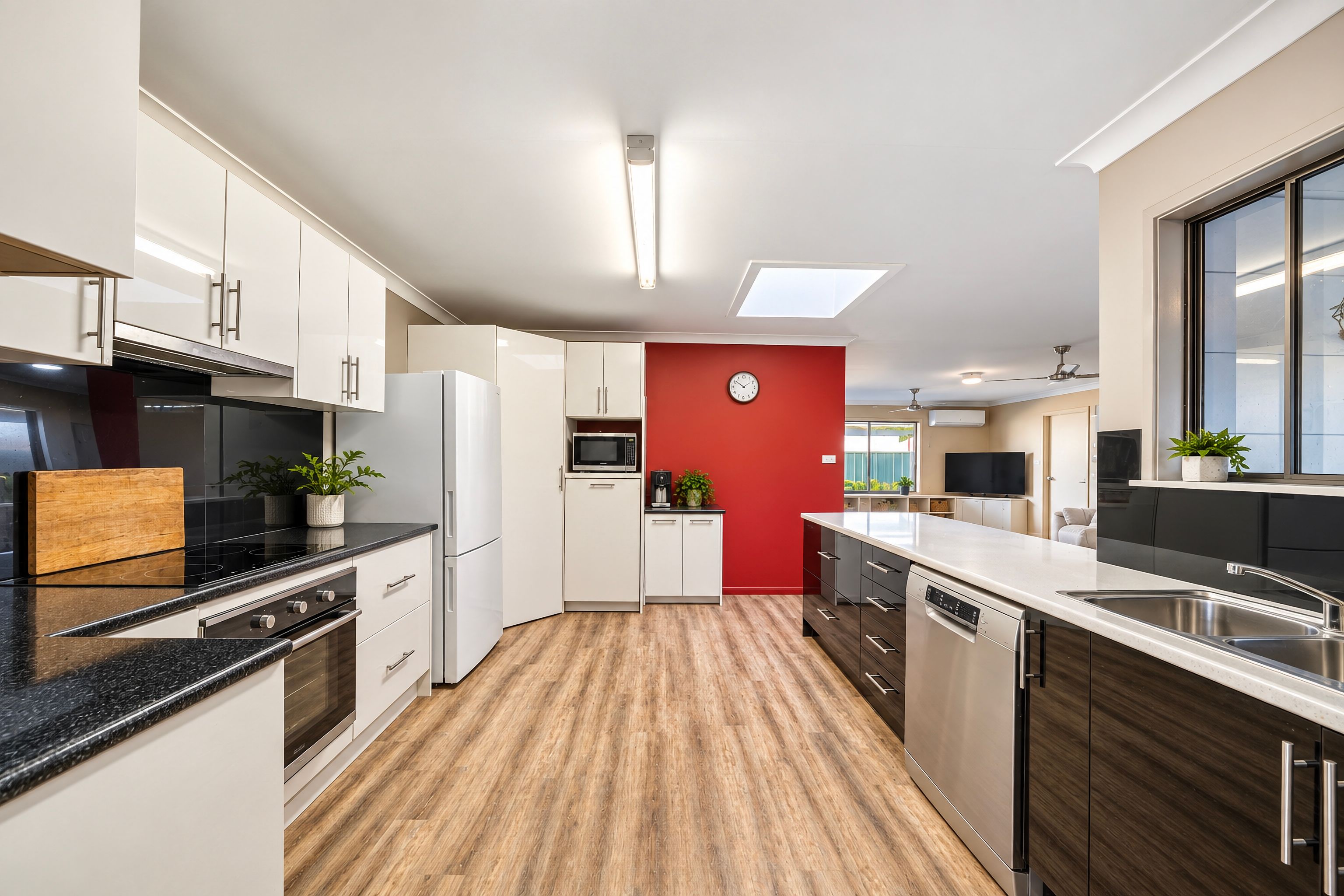 54 Clare Crescent — photo 3 of 13