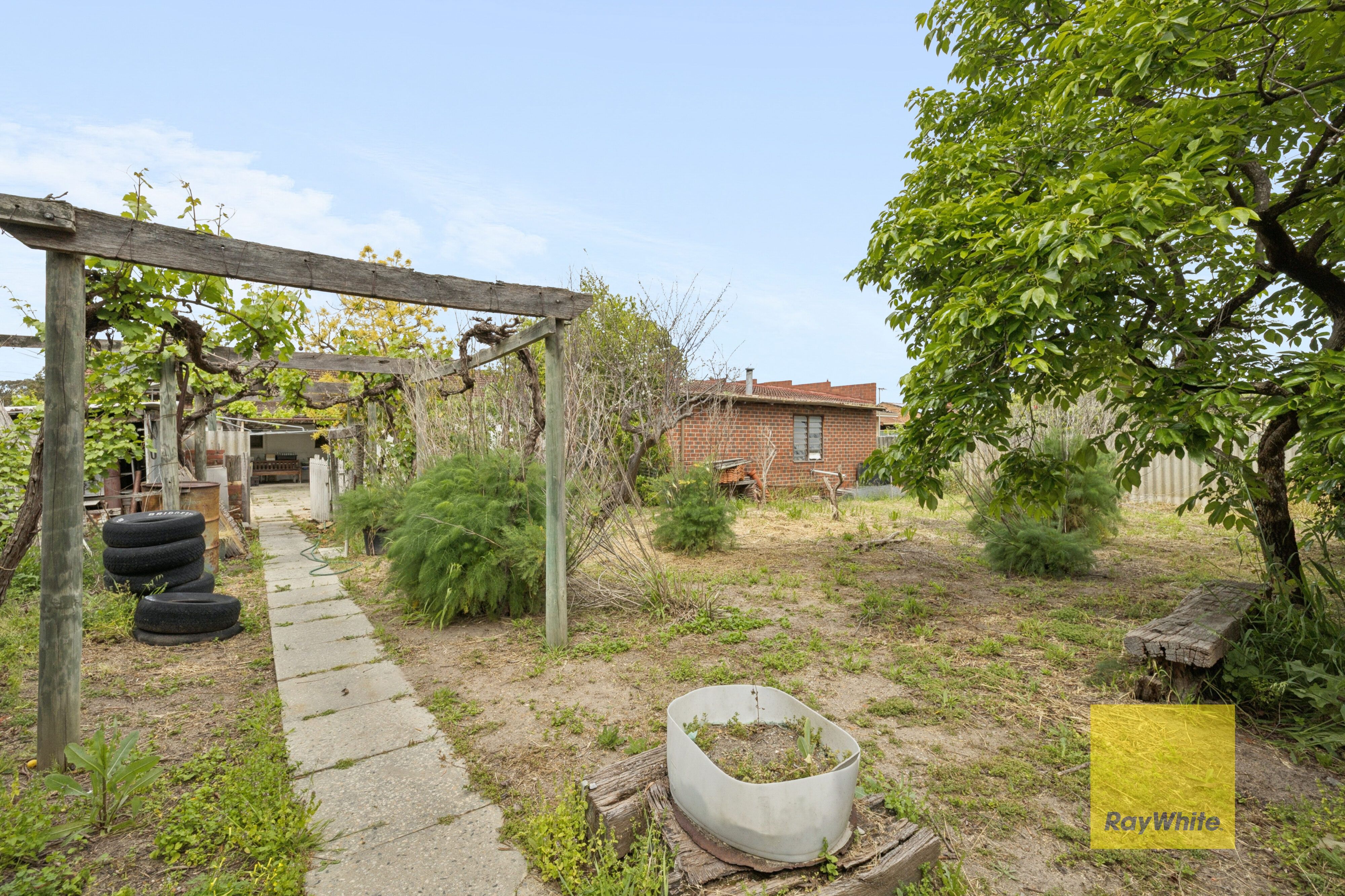 65 Bushby Street — photo 15 of 24