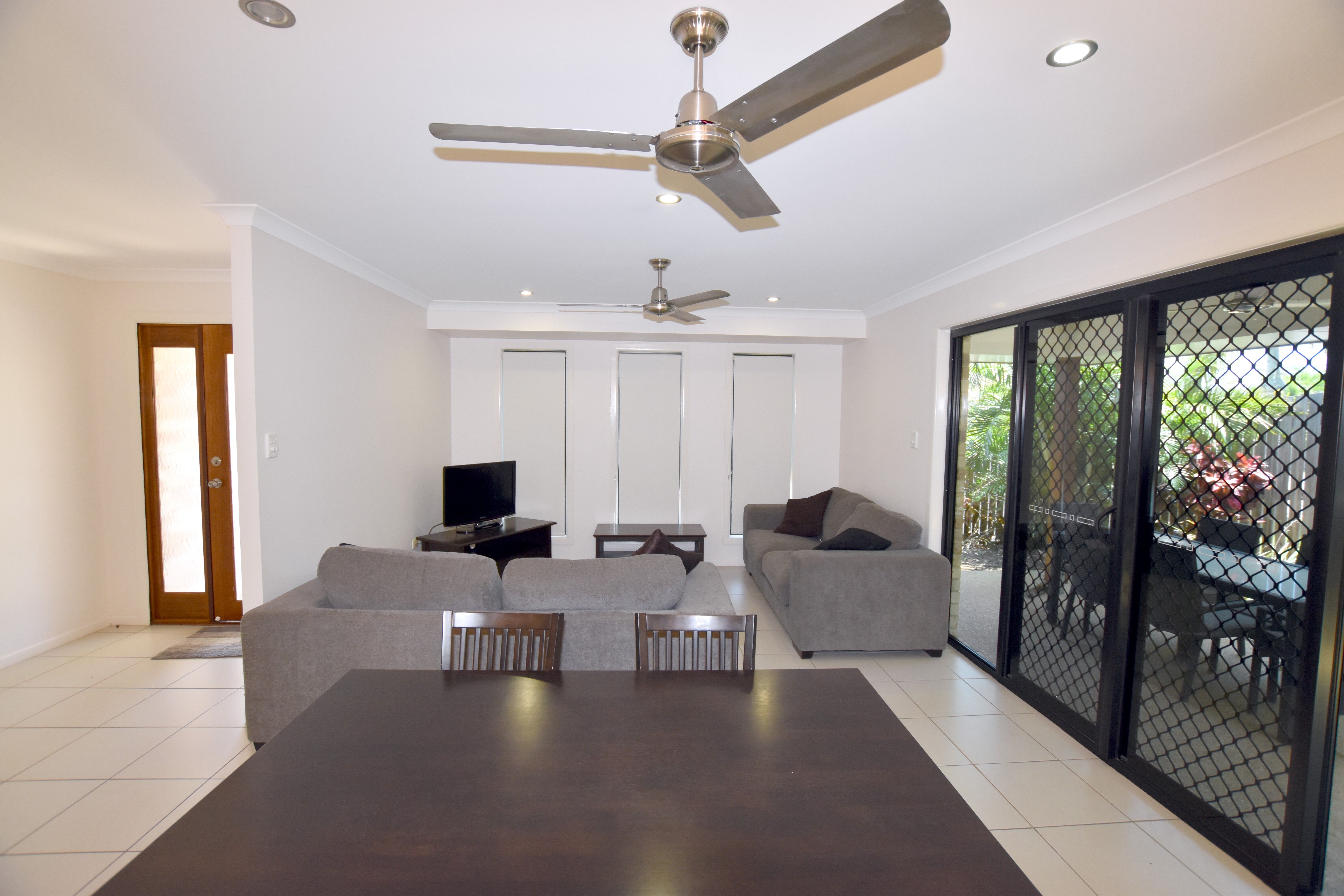 1/5 Worthington Street, West Gladstone, QLD 4680