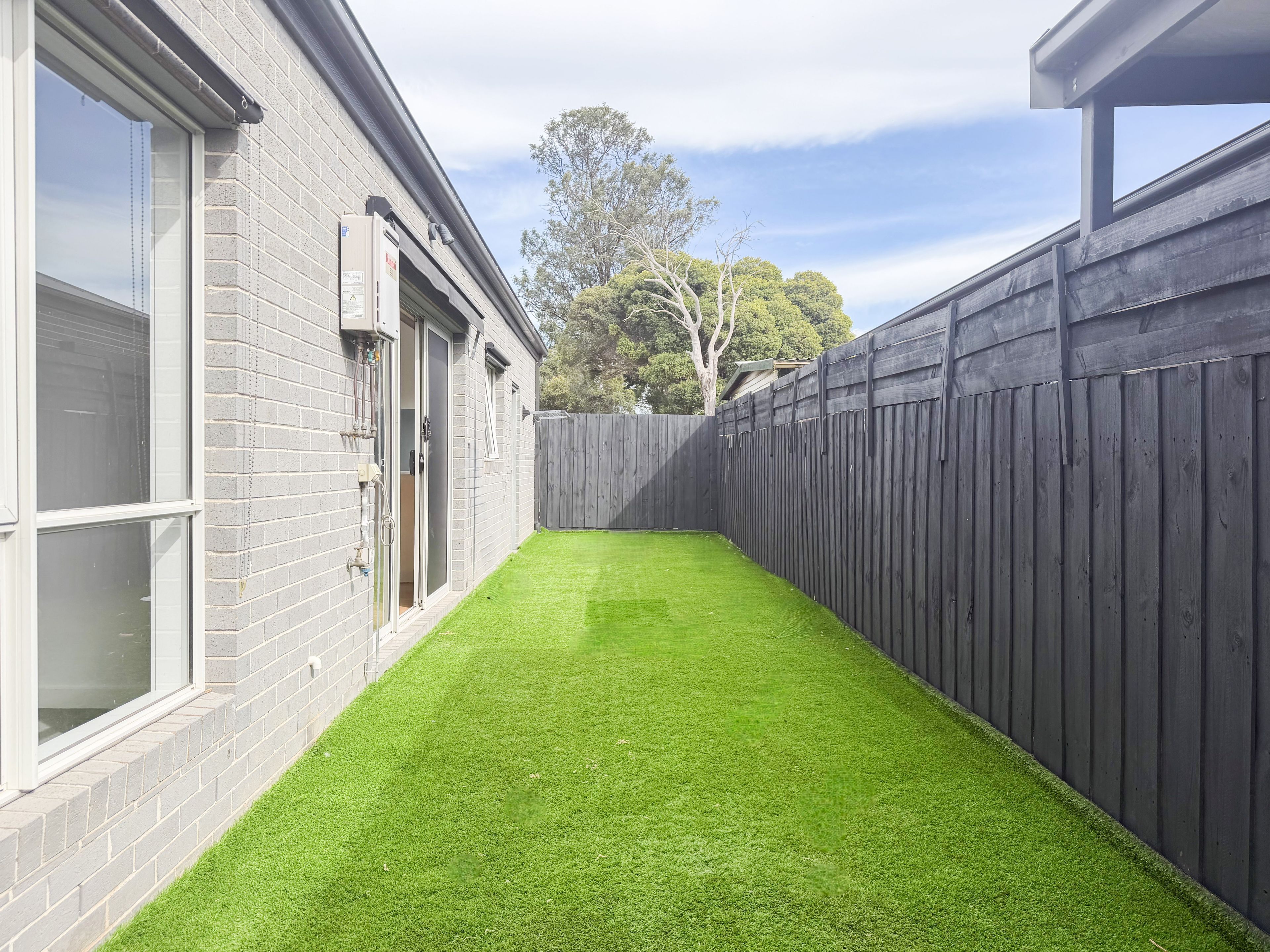 2/104 Daley Street — photo 16 of 16