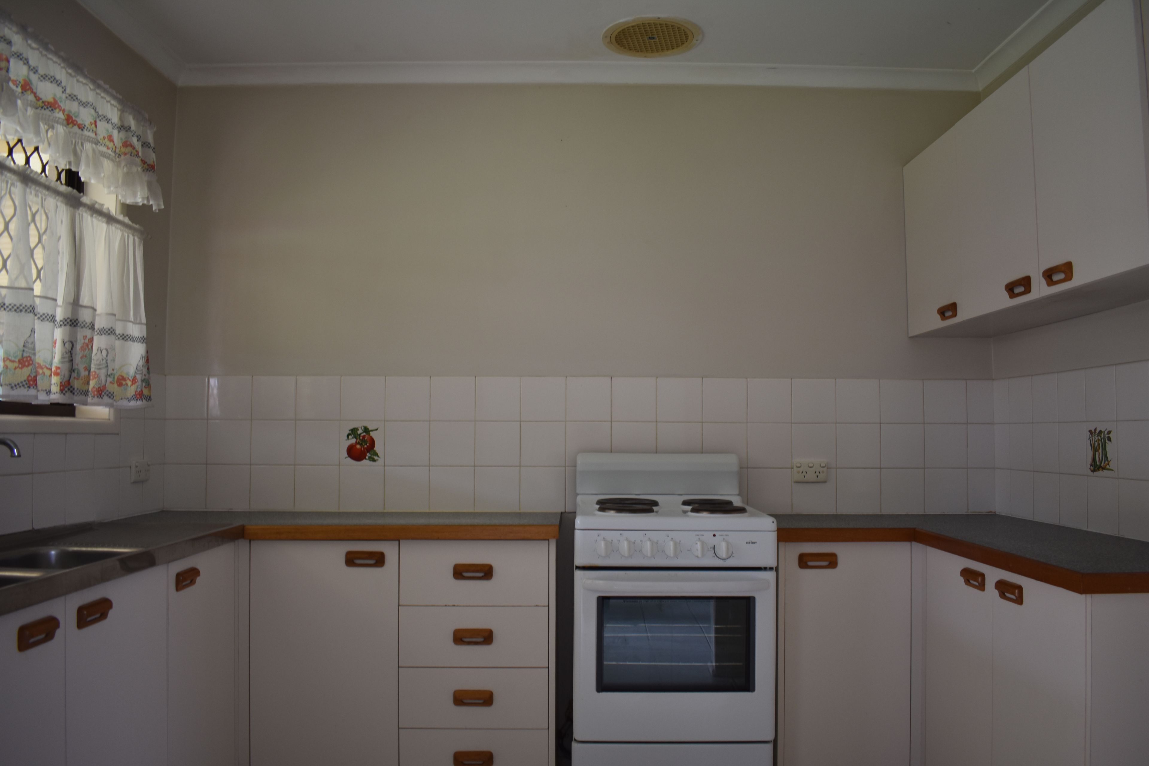 6 Hawkins Street, Springwood, QLD 4127