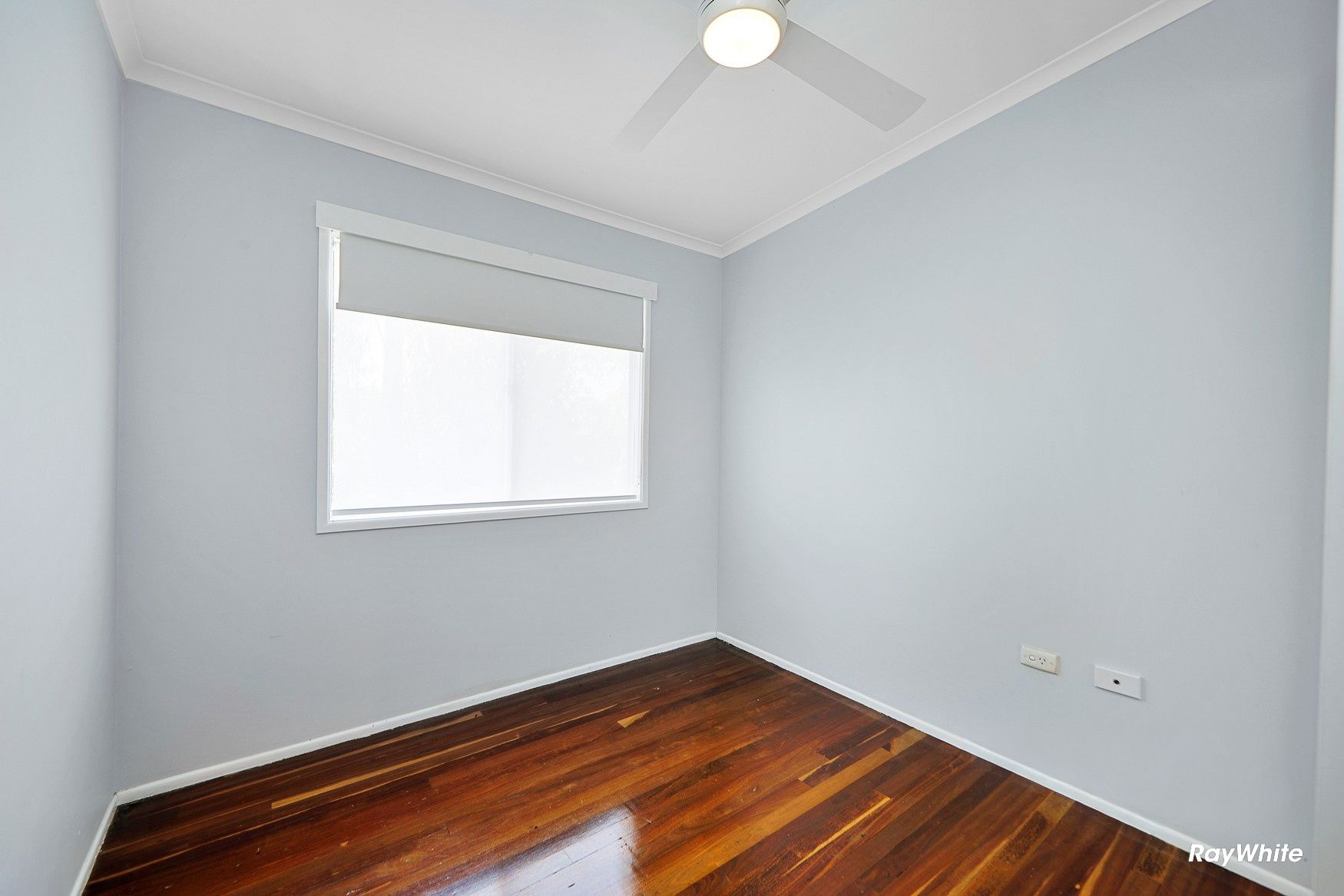 14 Aldridge Street (Upstairs) — photo 10 of 13