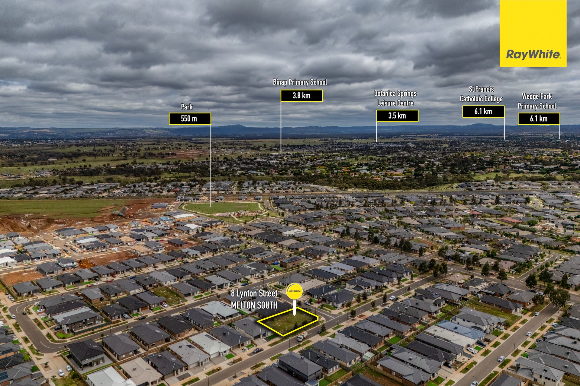 8 Lynton Street, Melton South, VIC 3338