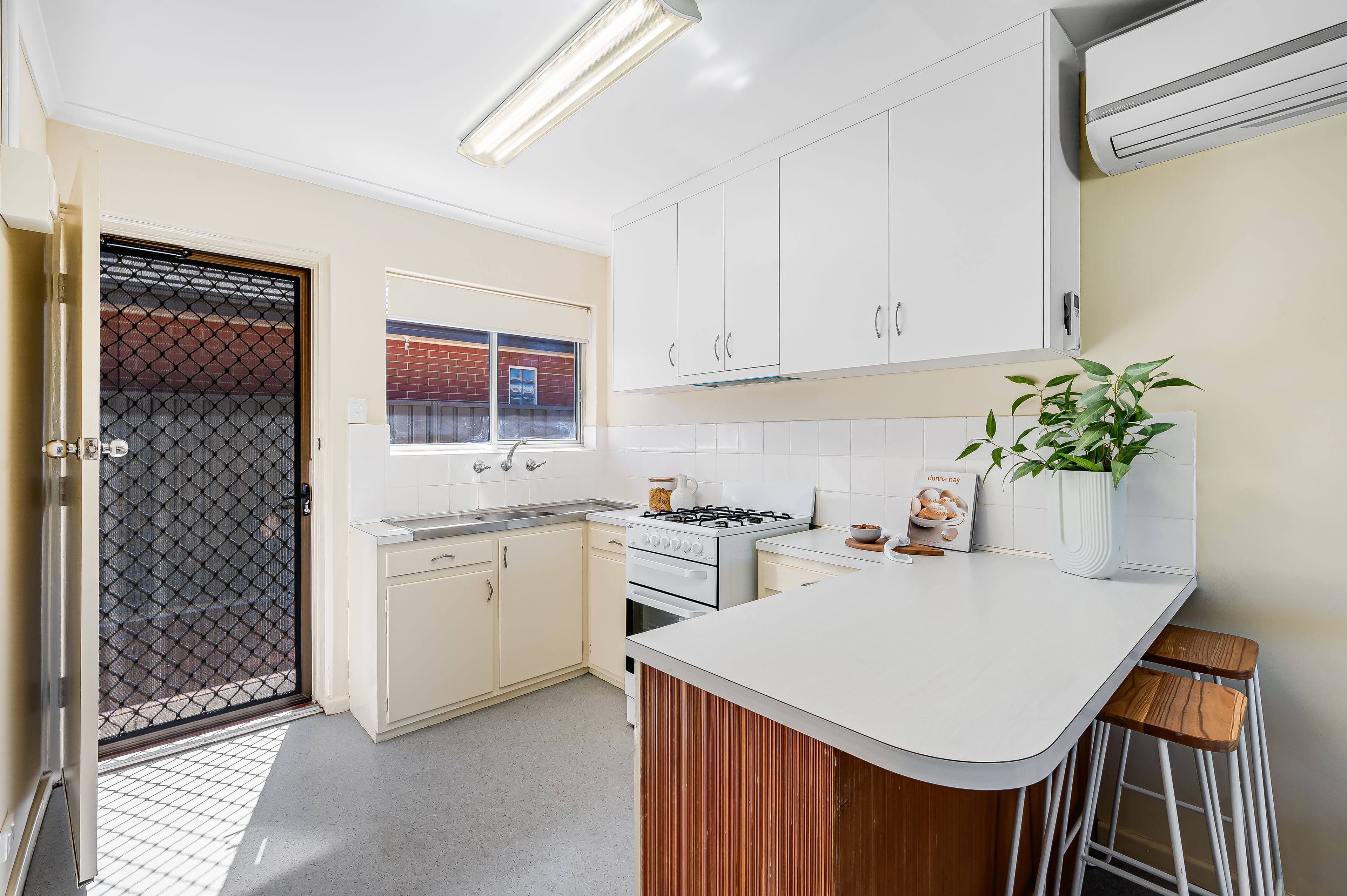 4/42 Wallala Avenue, Park Holme, SA 5043