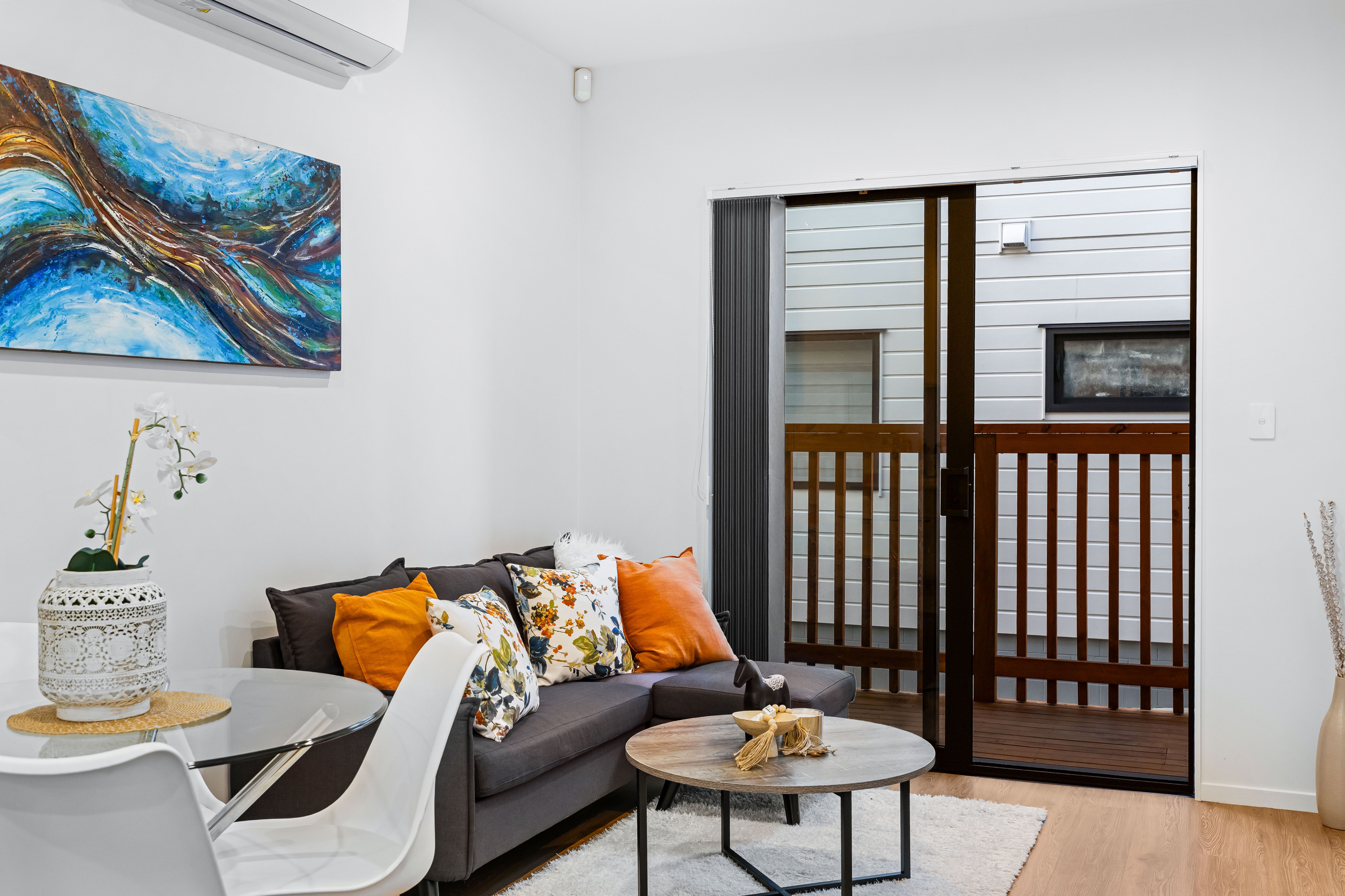 12b Woodhouse Place, West Harbour, Waitakere City