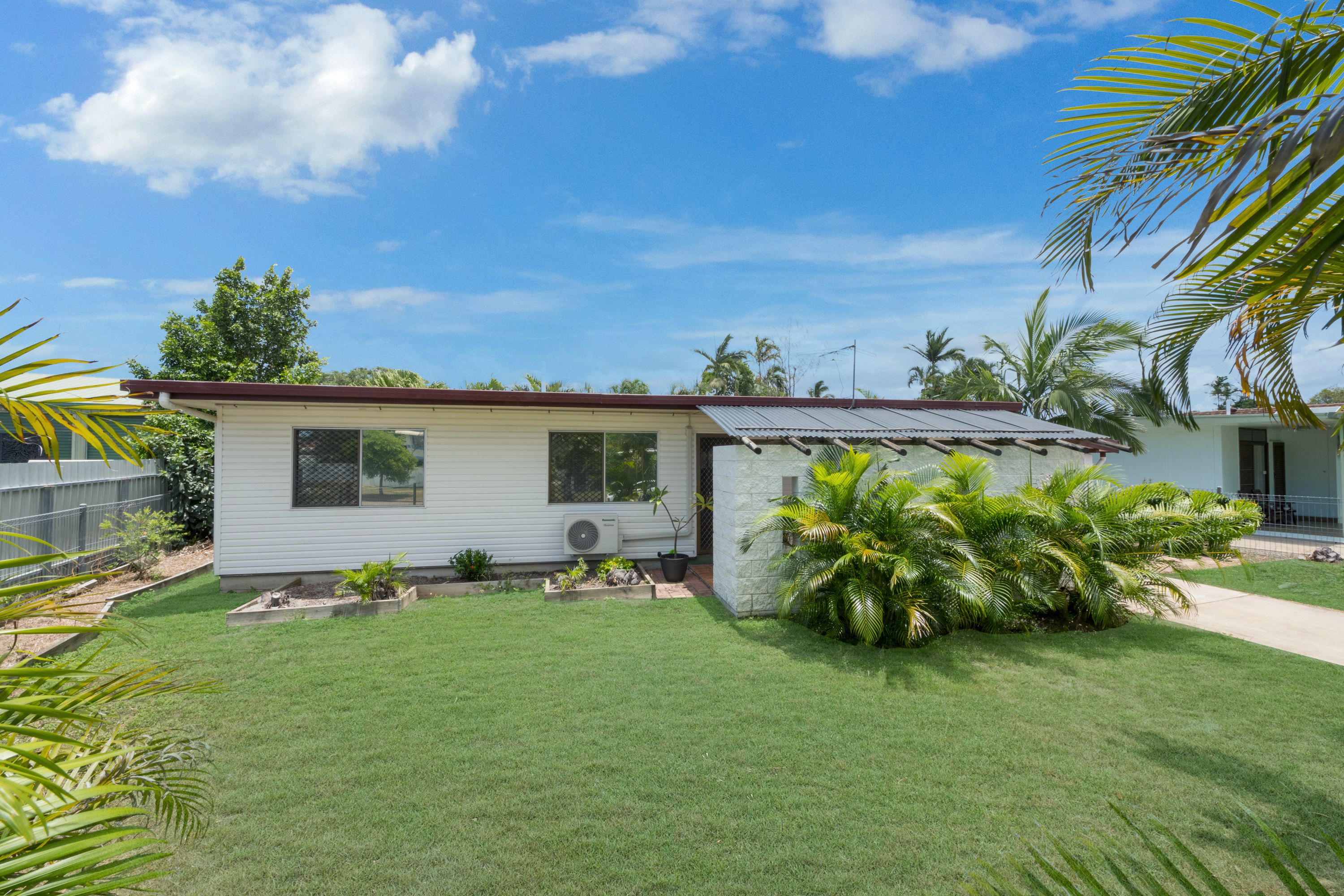 19 Lanark Street, Kirwan QLD 4817