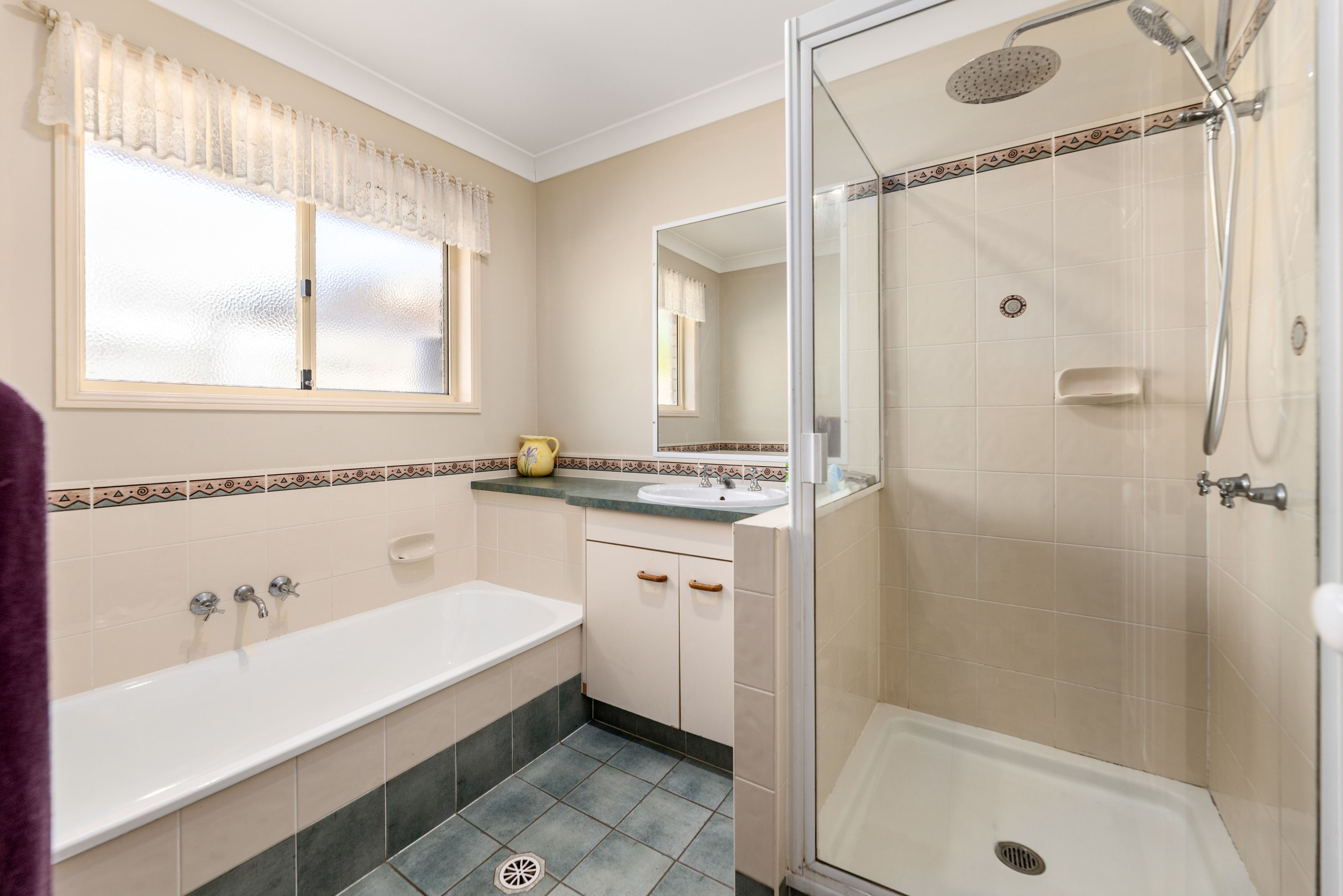20 Kensington Court — photo 13 of 22