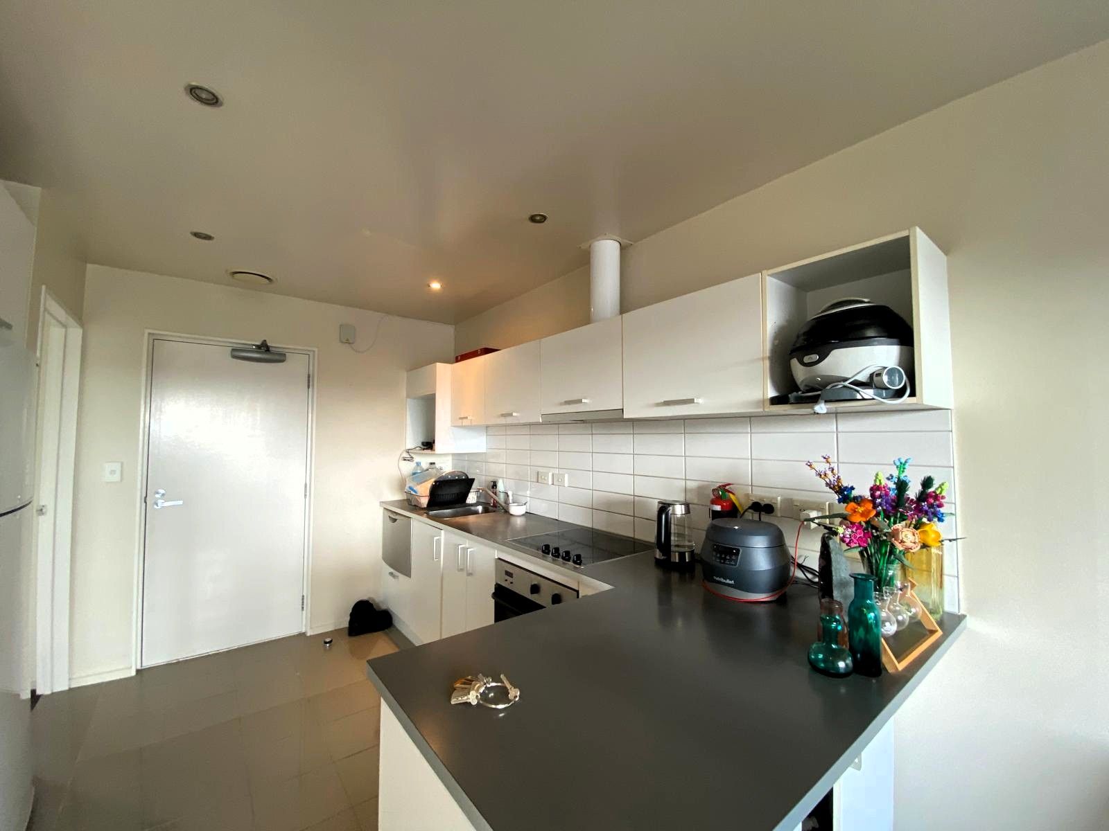 Charming 2 Bedroom Apartment 1