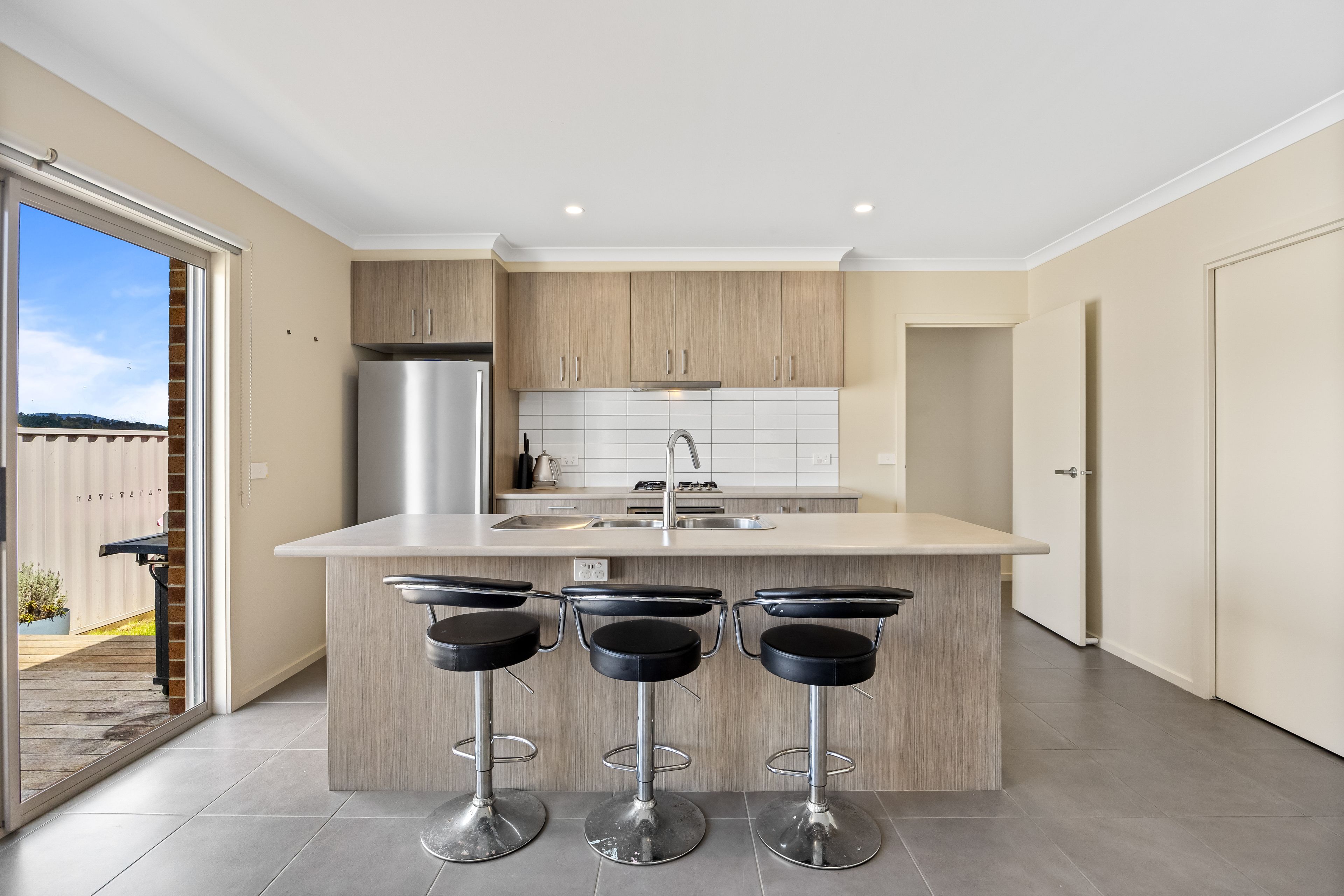 2/40 Vickers Street, Sebastopol, VIC 3356