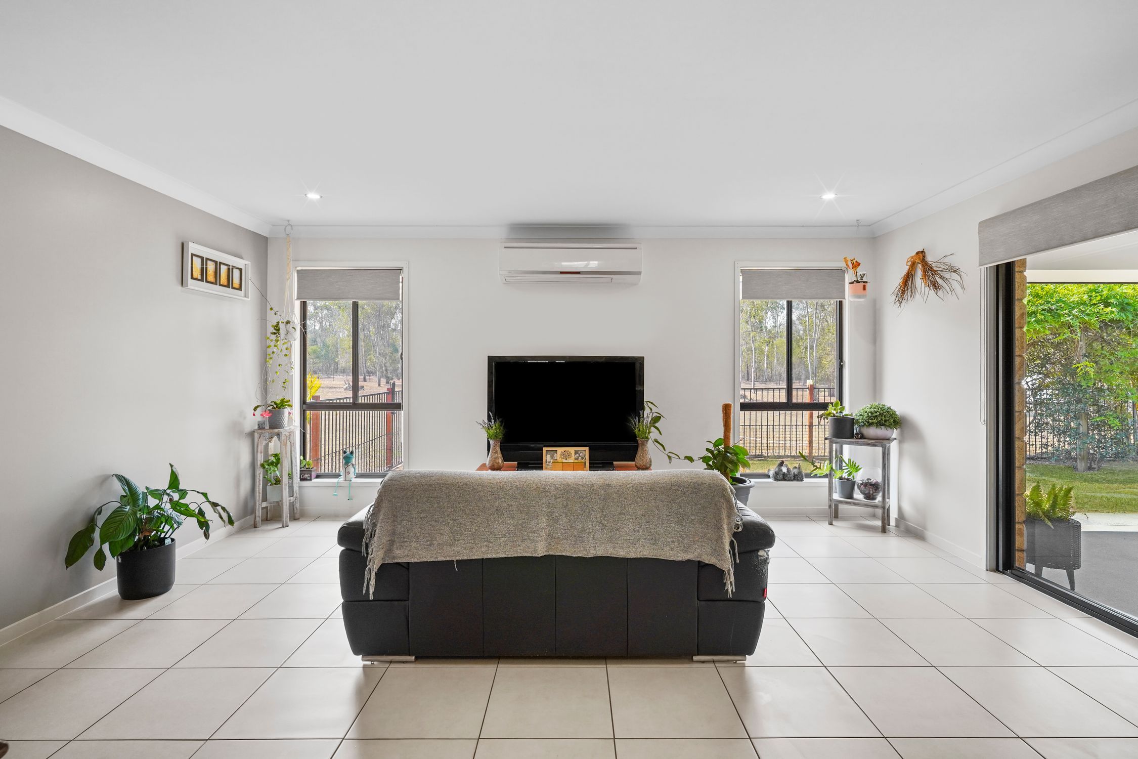 14 Brolga Way — photo 8 of 30