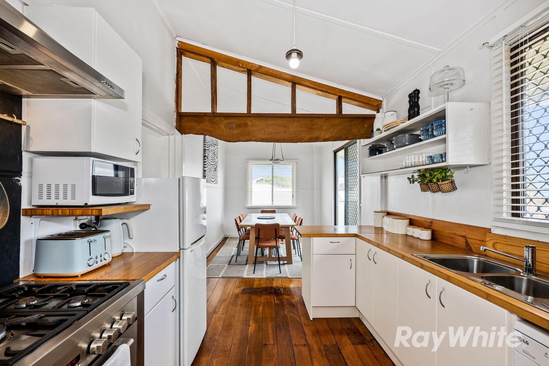 150 Kent Street — photo 5 of 13