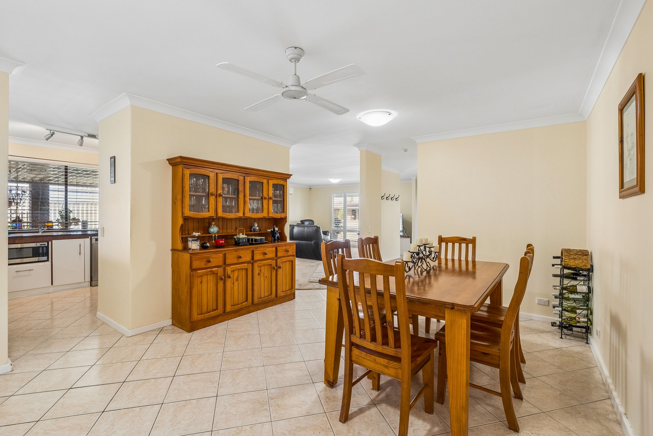 8 Palmer Crescent — photo 9 of 30