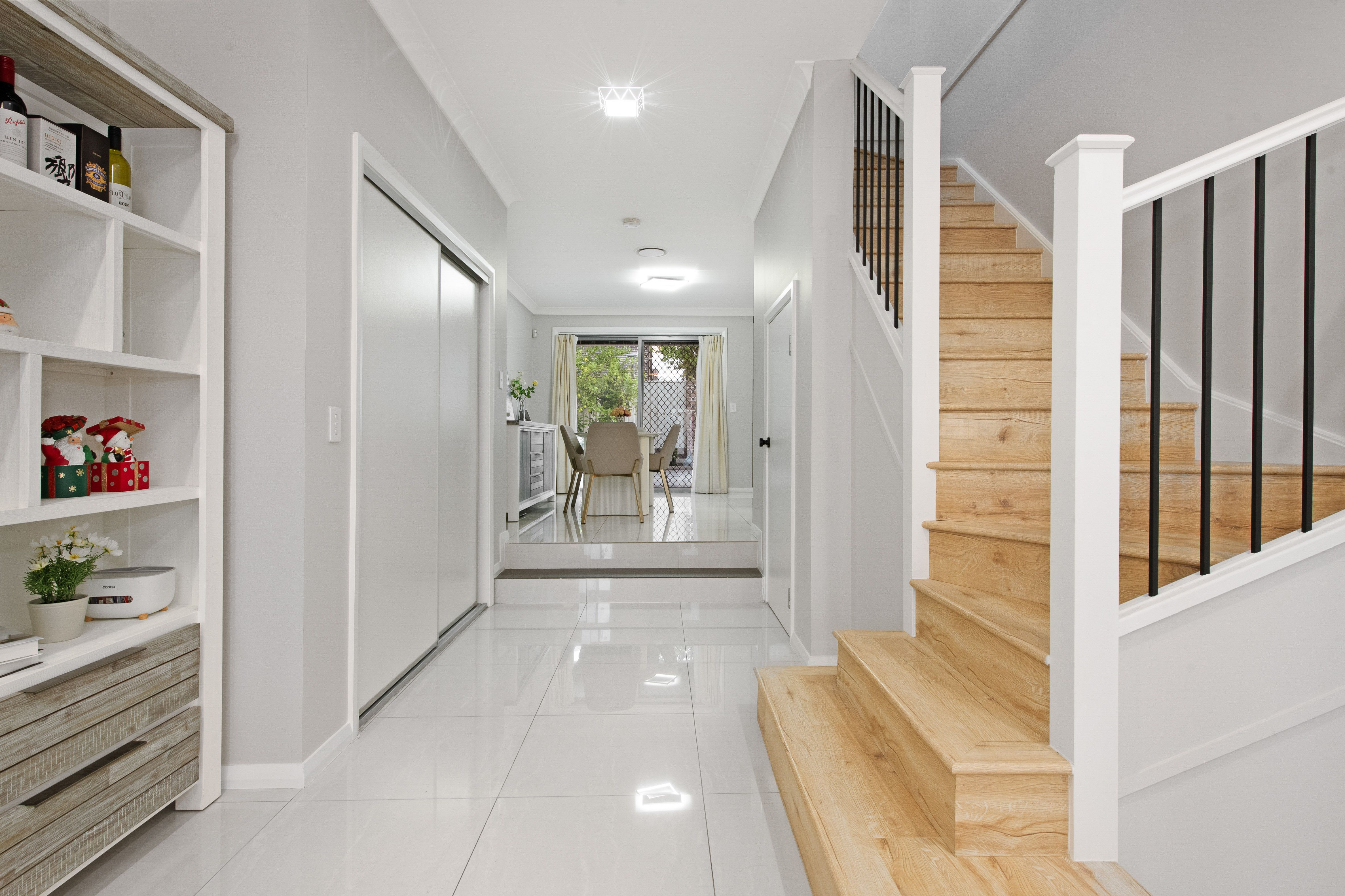 94A Meurants Lane — photo 5 of 17