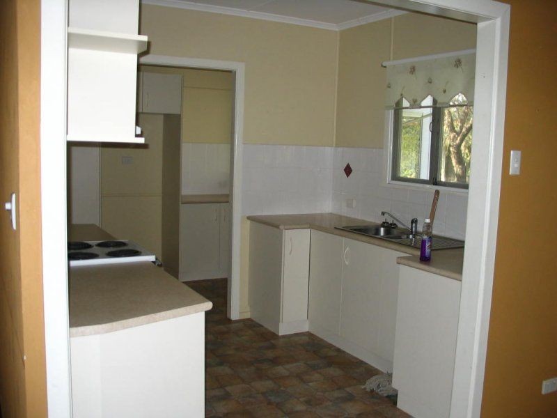 72 Pangeza Street, Stafford Heights, QLD 4053