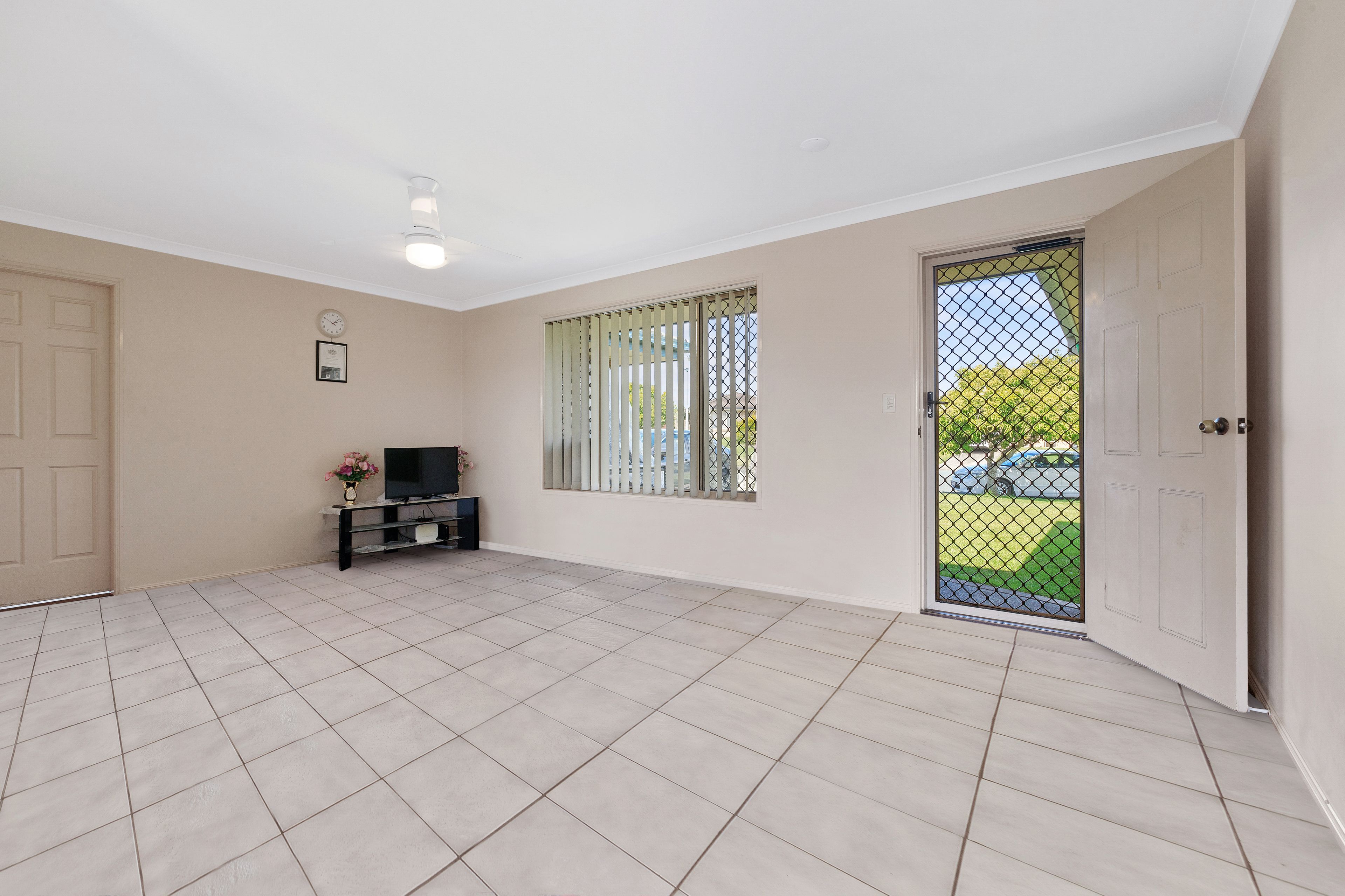 6 Bravo Court, Waterford West, QLD 4133