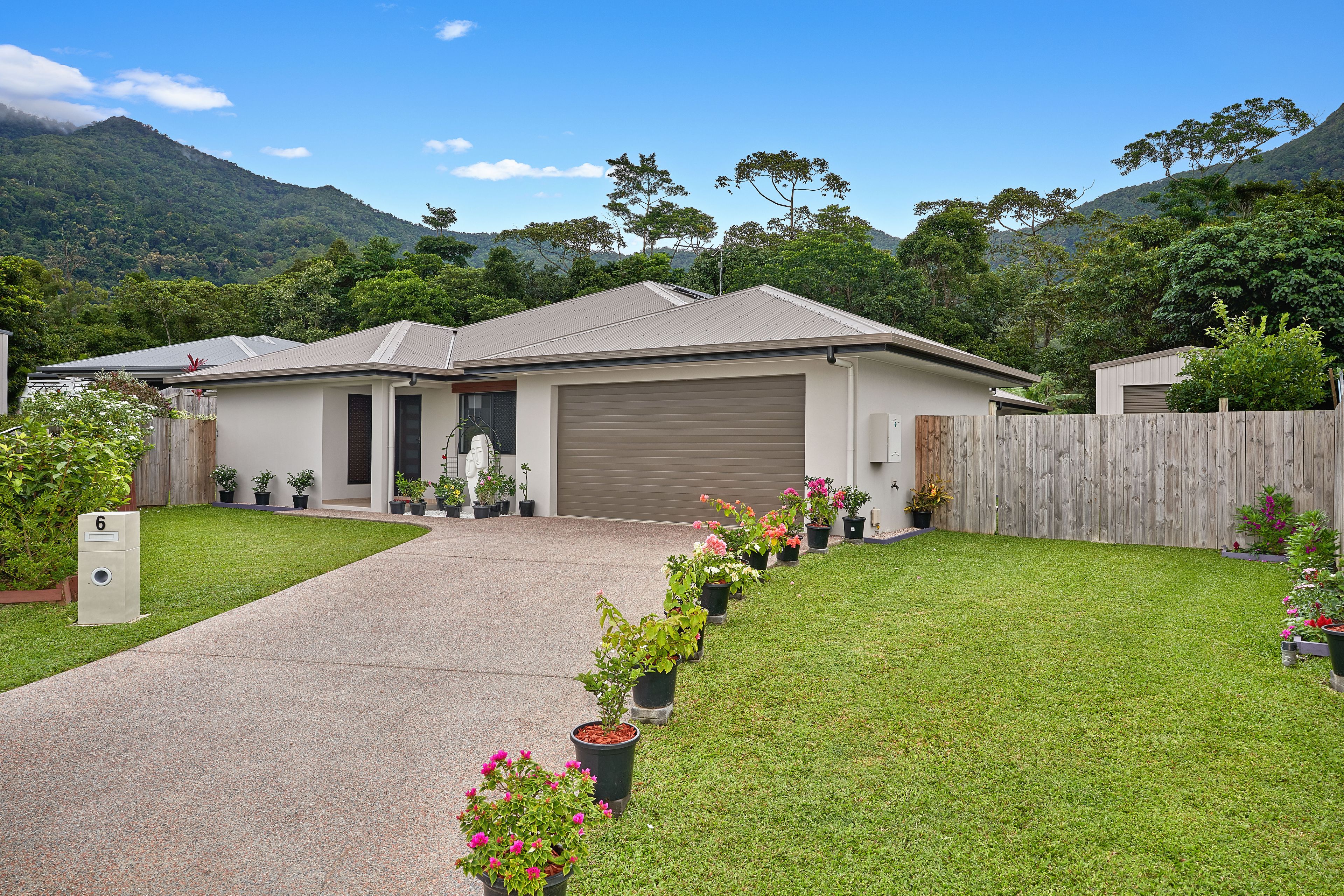 6 Oberonia Close, Edmonton QLD 4869