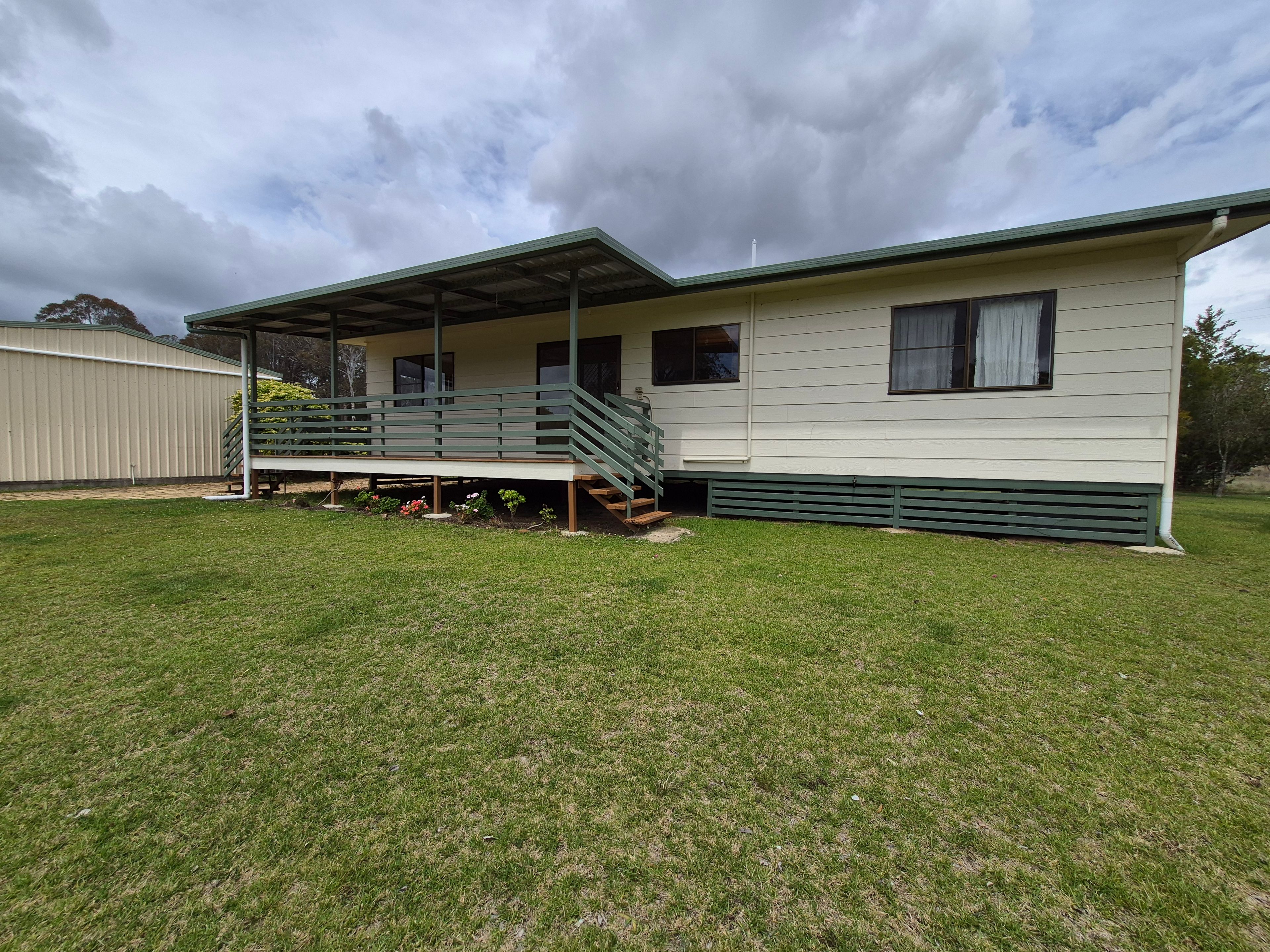 72 Sorrento Road — photo from Ray White Rural Stanthorpe