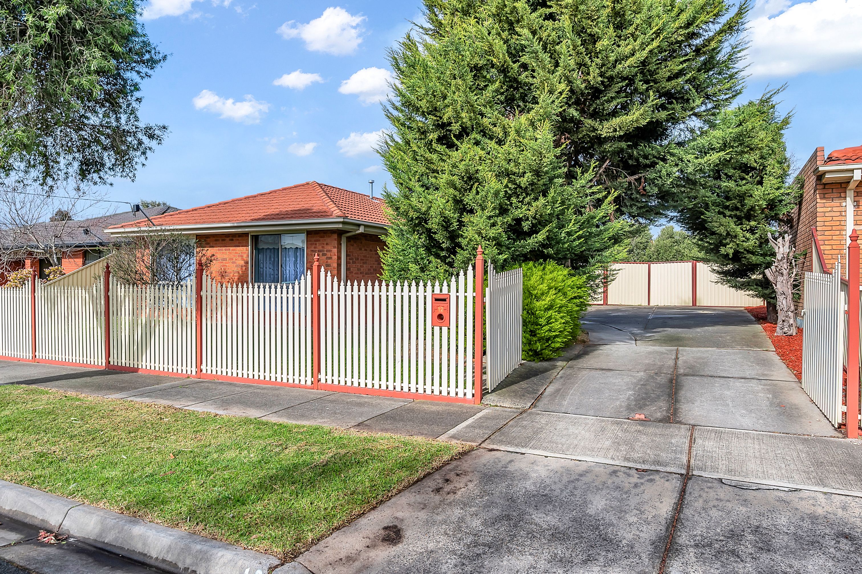 12 Gillingham Crescent, Craigieburn, VIC 3064
