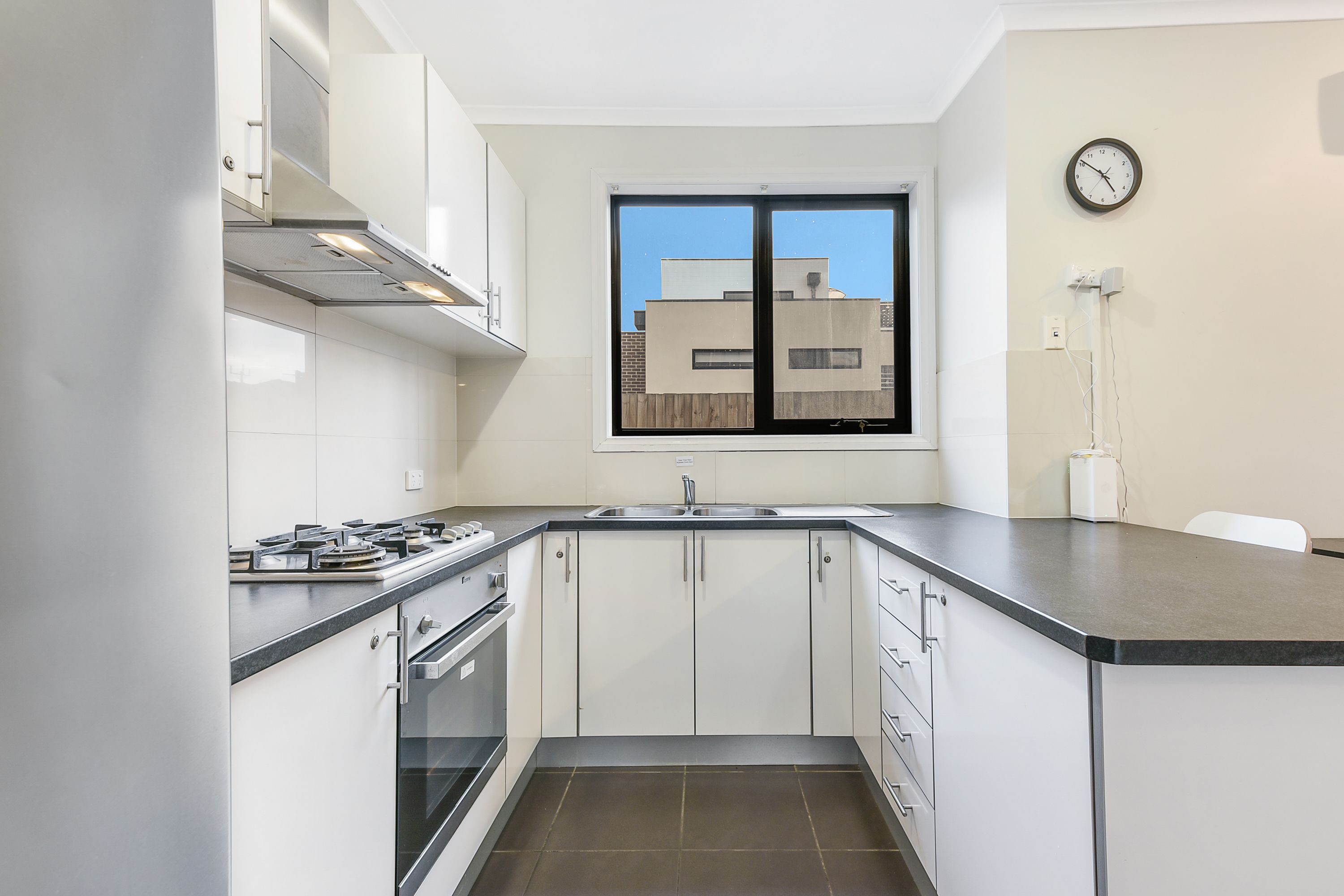 2/27 Glenbrook Avenue, Clayton, VIC 3168
