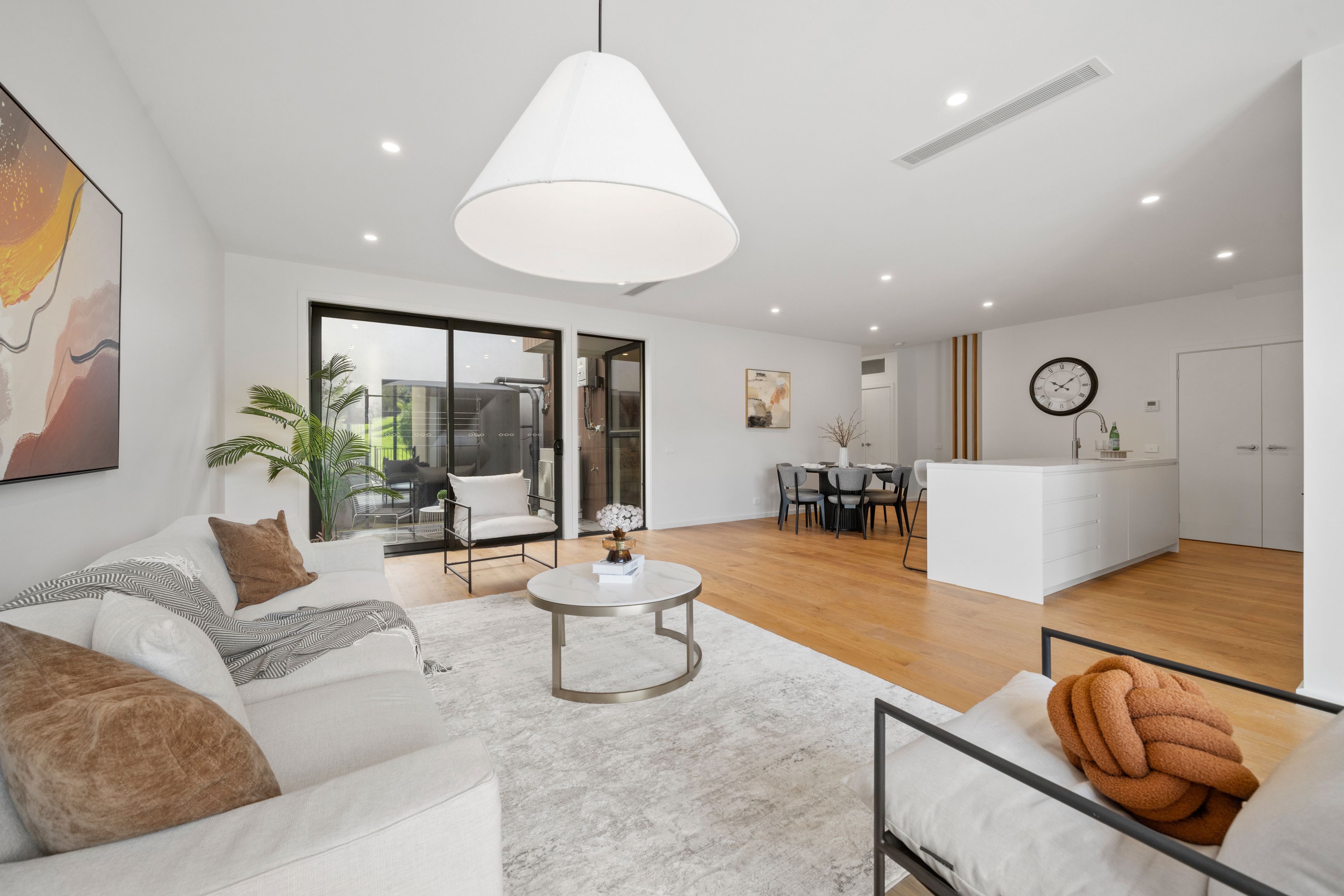 18 Sheoak Crescent — photo 4 of 13