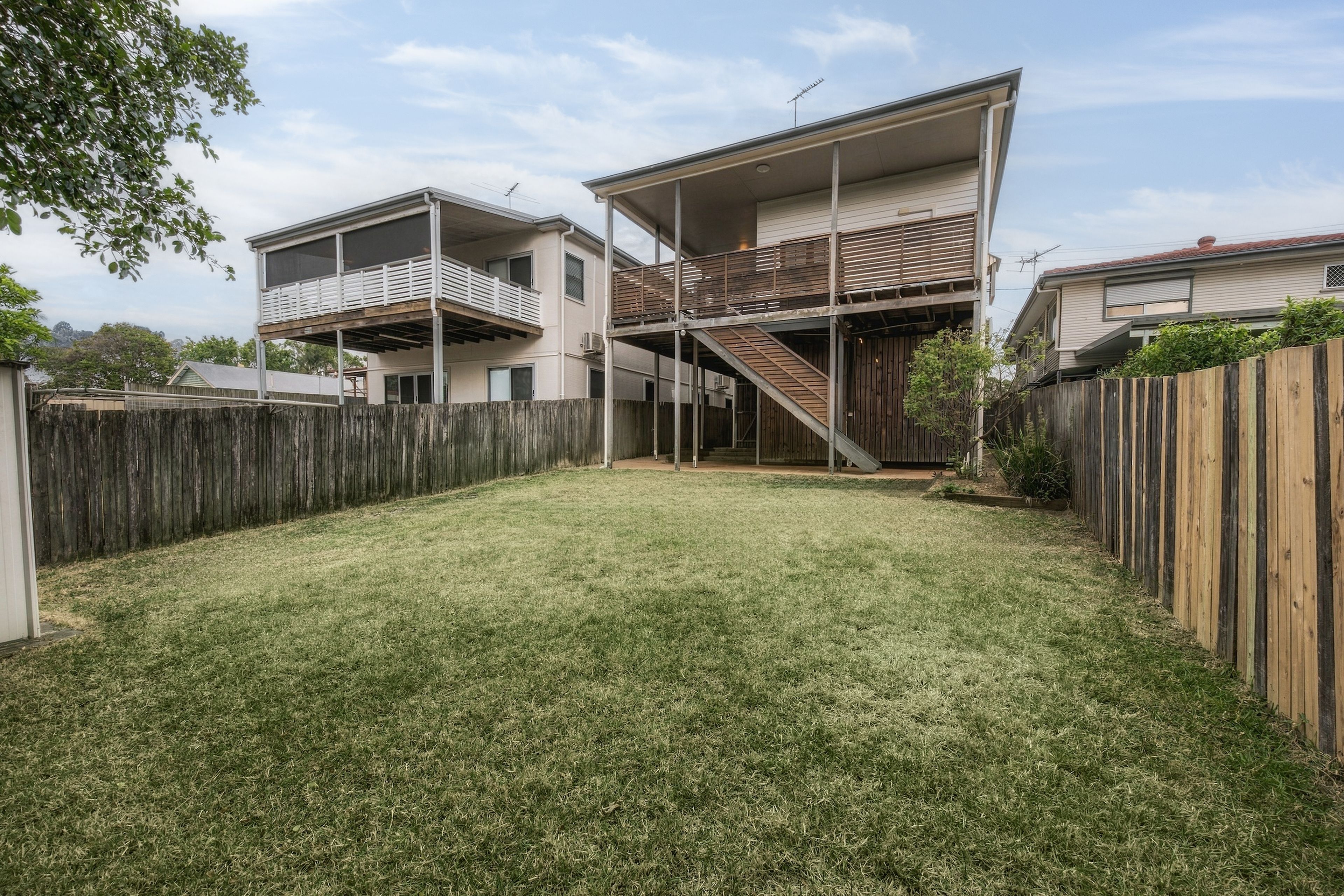 1570 Sandgate Road — photo 16 of 17