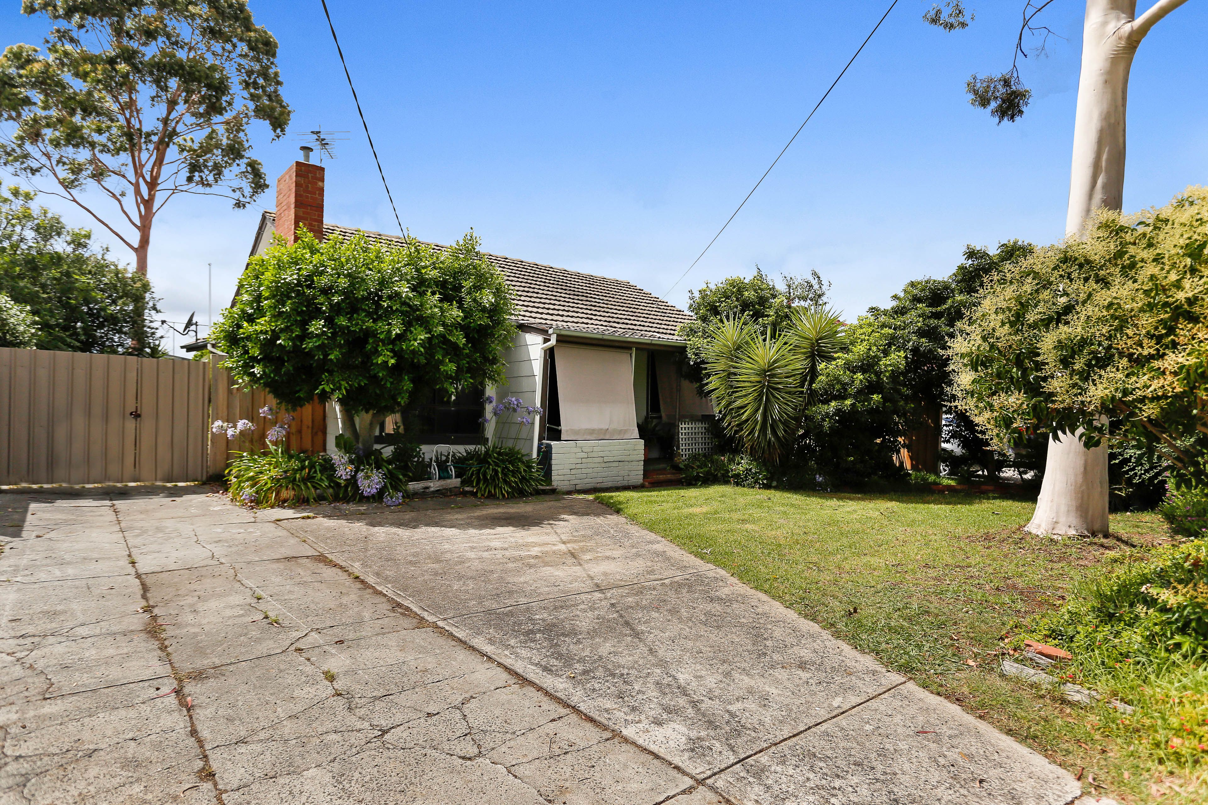 70 Glen Street, Glenroy VIC 3046