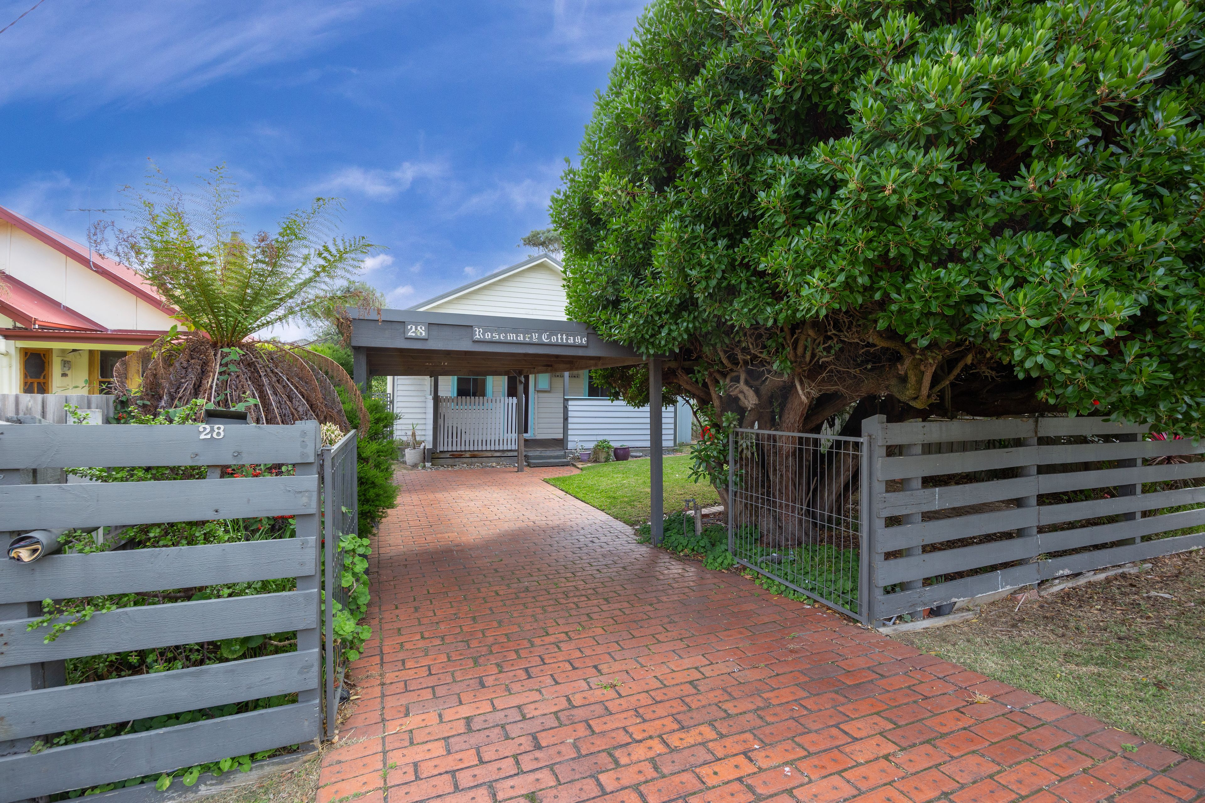 28 Sixth Avenue, Rosebud, VIC 3939