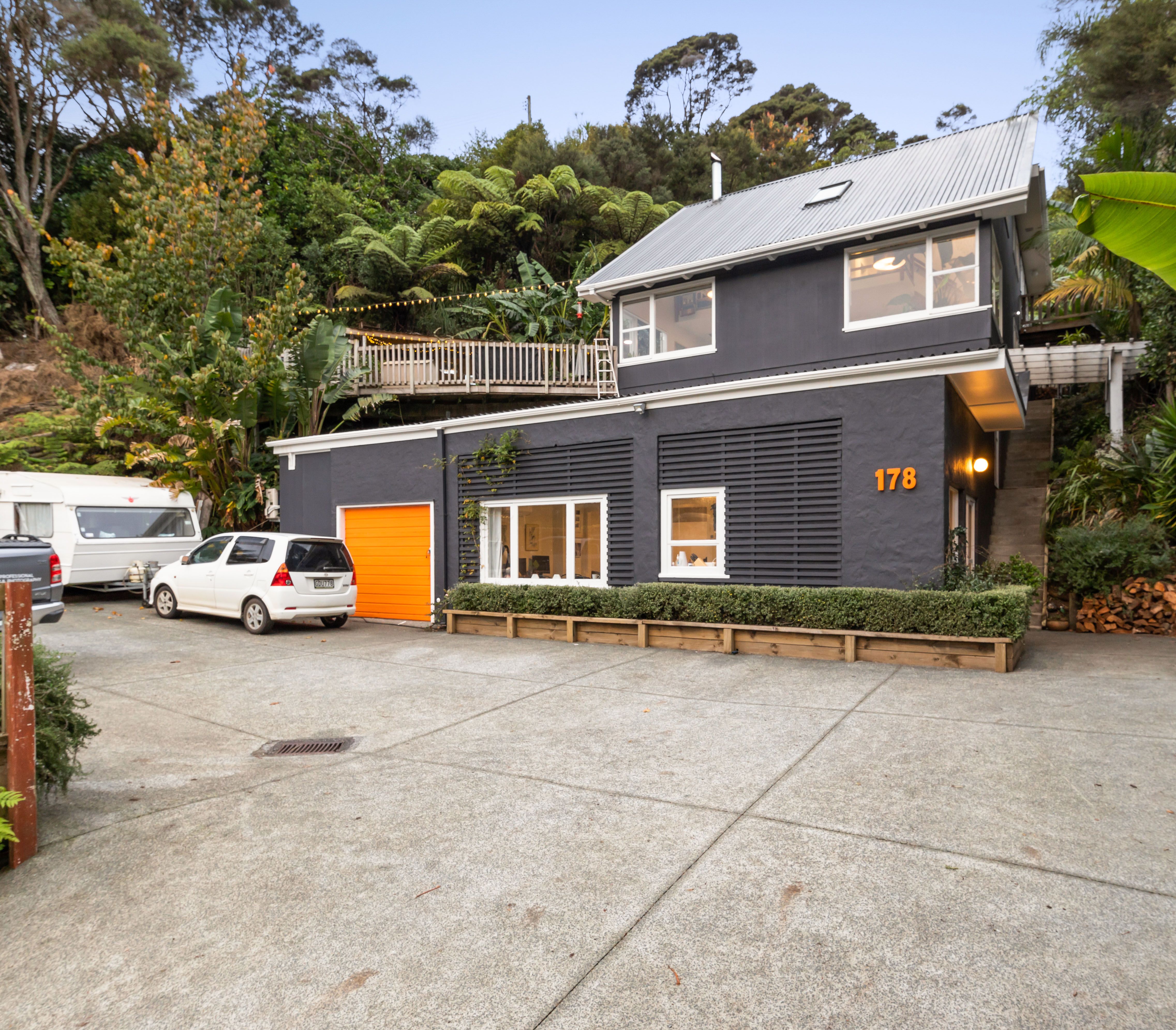 178 Huia Road, Titirangi, Waitakere City