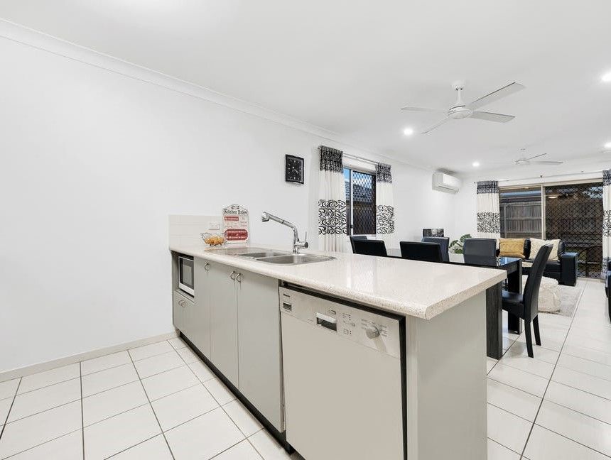 20 Moonbeam Street, Springfield Lakes, QLD 4300