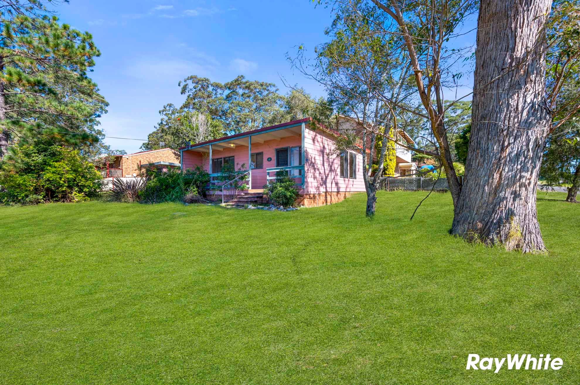 14 Alma Avenue, Fishermans Paradise, NSW 2539