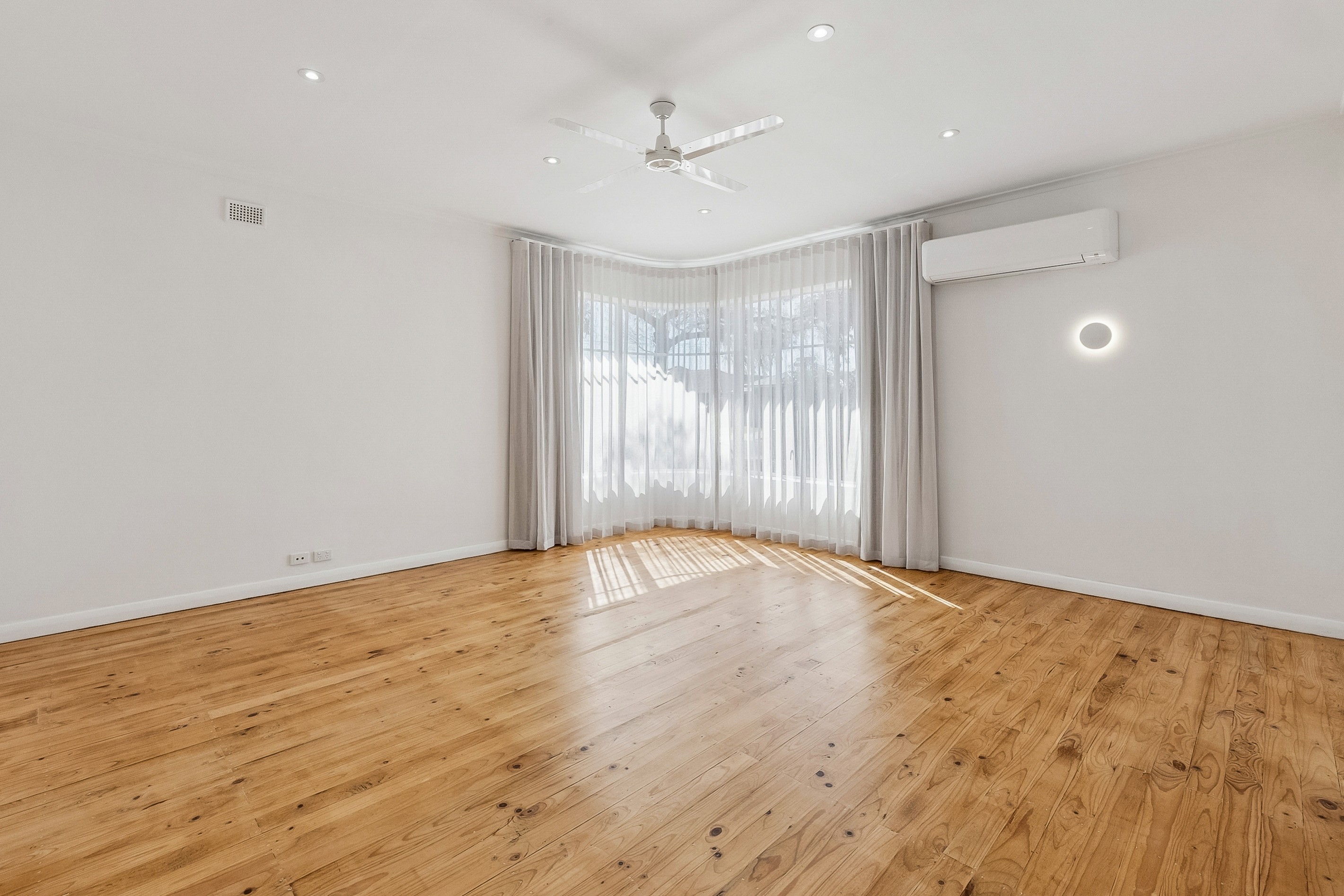 11 Buchan Street, Seaton, SA 5023