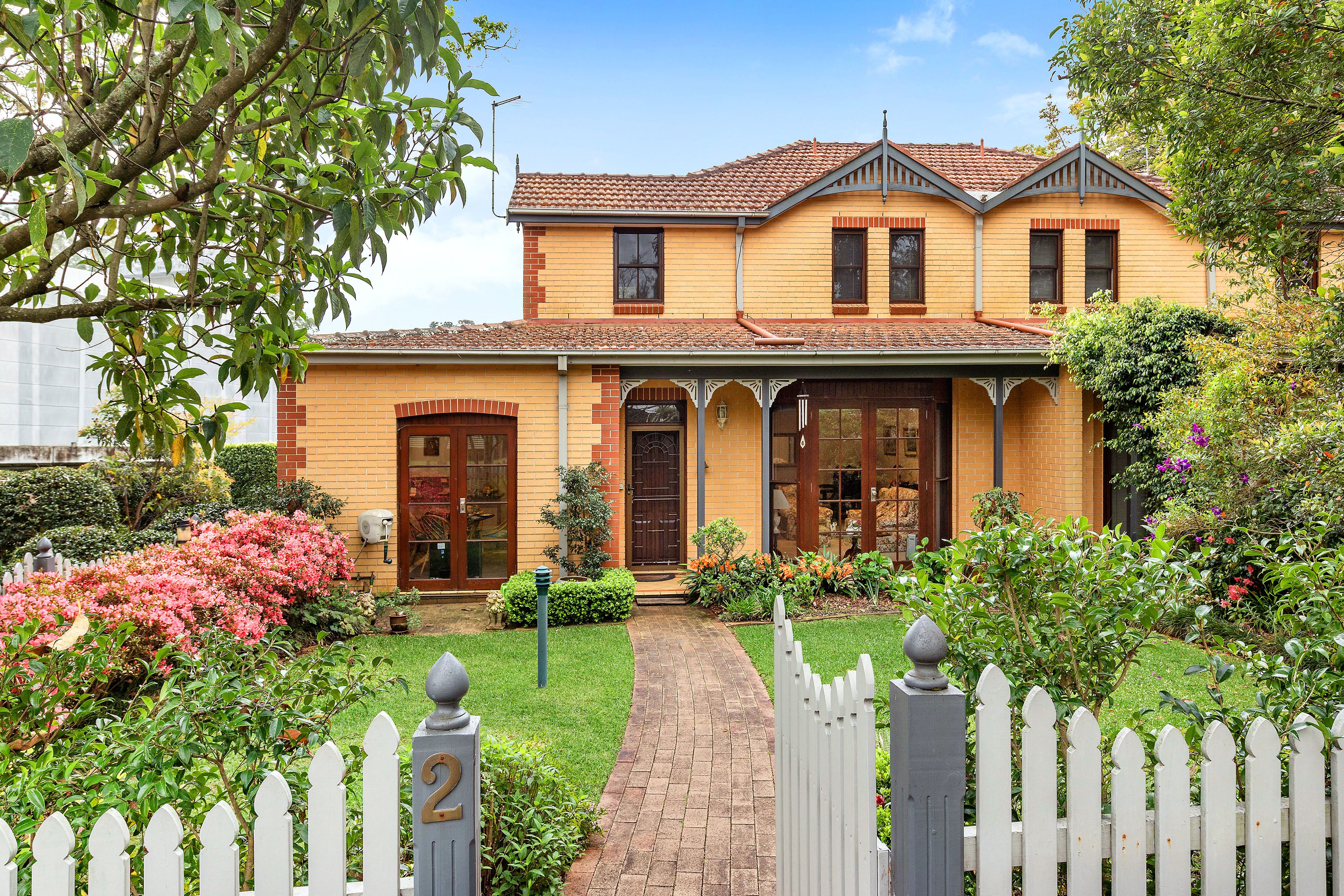 2/2 Burns Road — photo from Ray White Upper North Shore