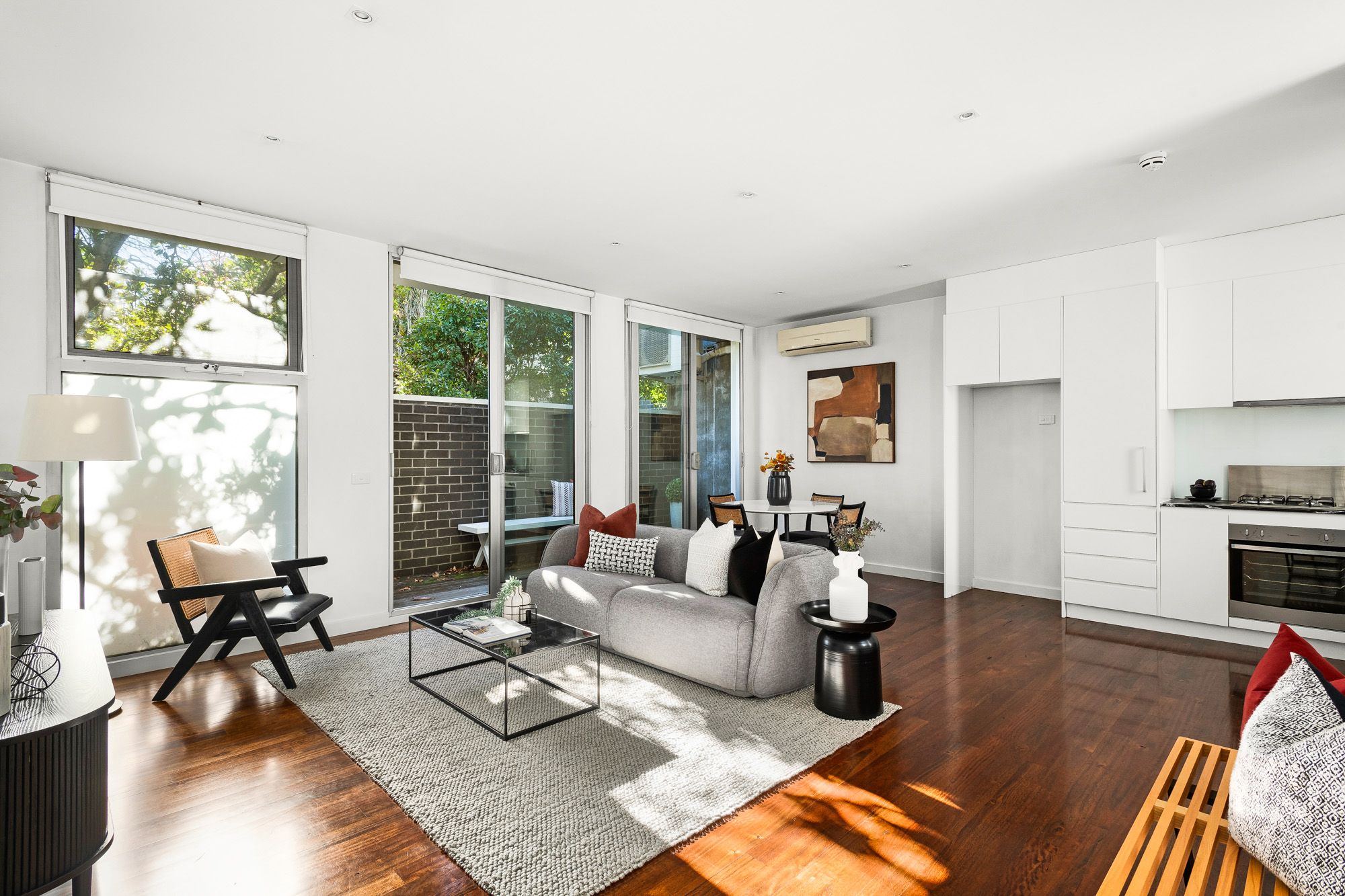 18/247 Williams Road — photo 3 of 14