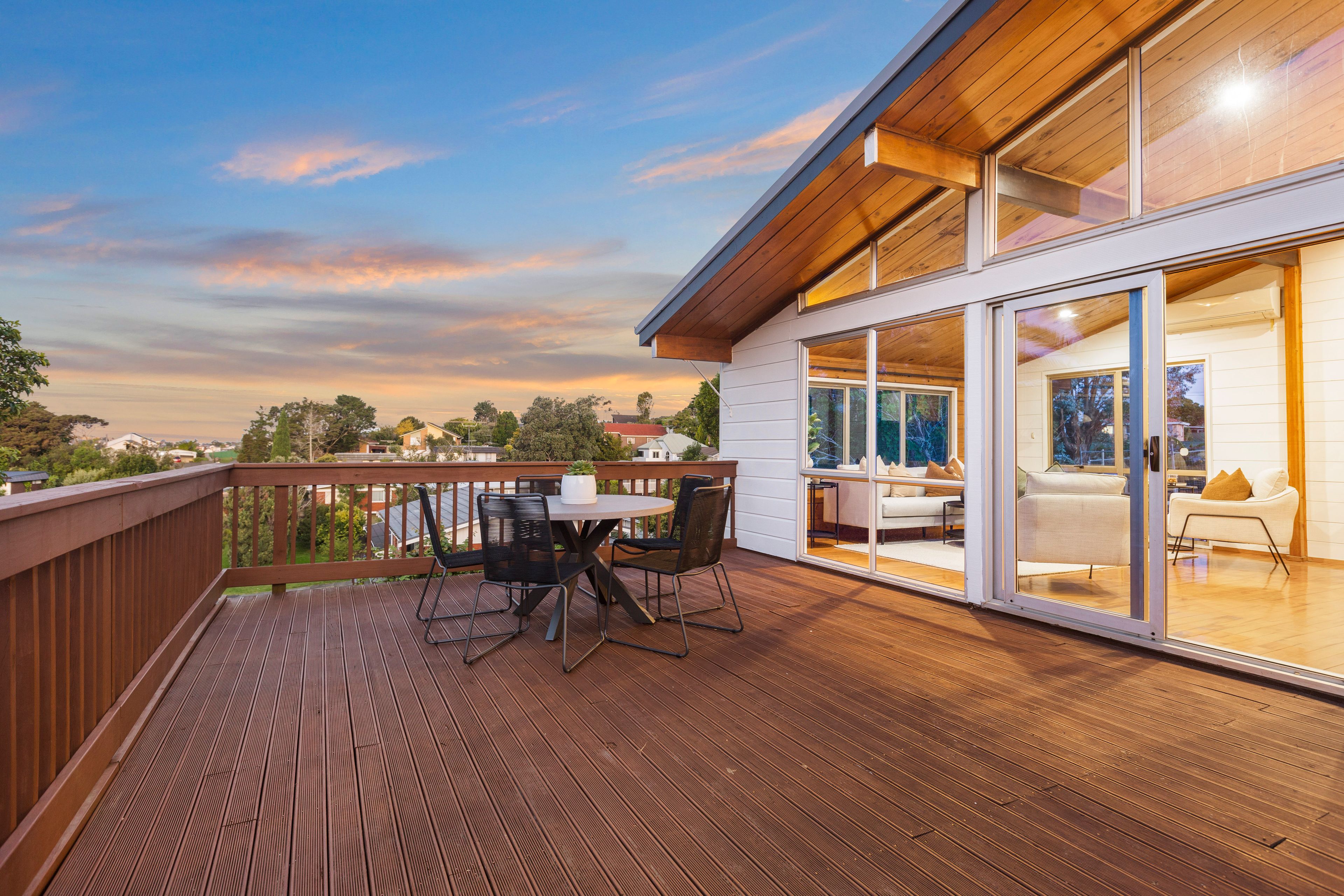 18 Kathleen Street, Glenfield, North Shore City