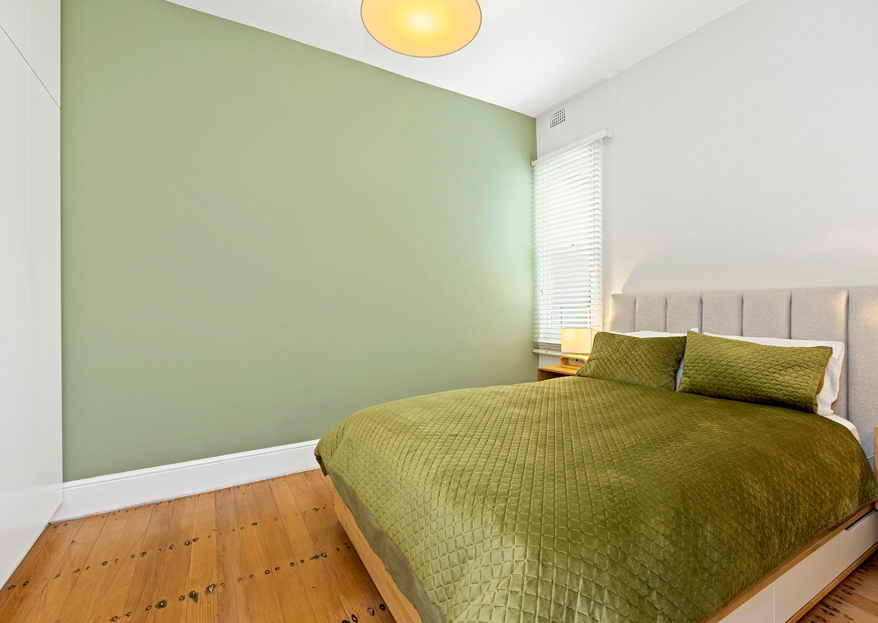 1 Ashmore Street — photo 7 of 10