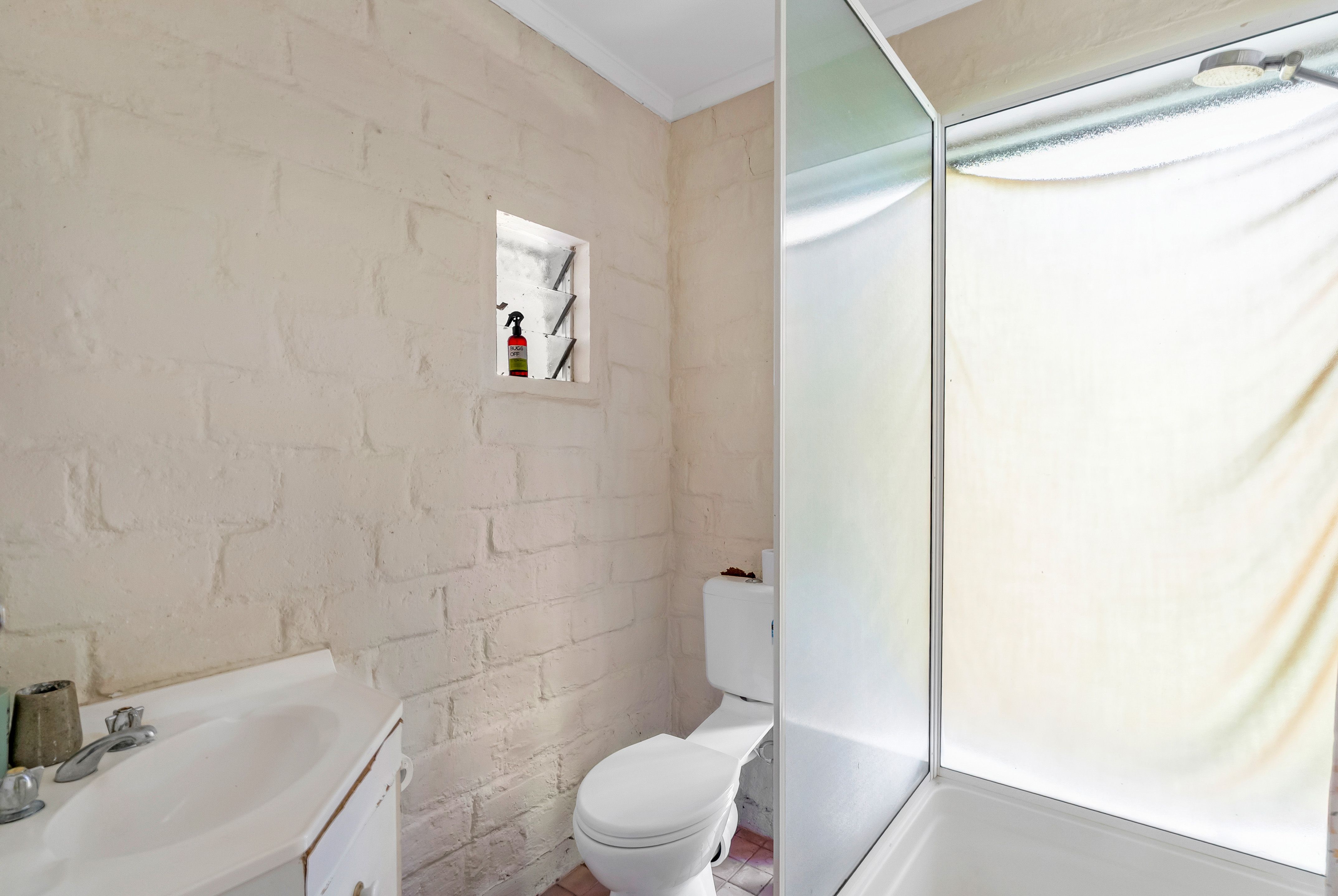 8C Gregory Terrace — photo 3 of 5
