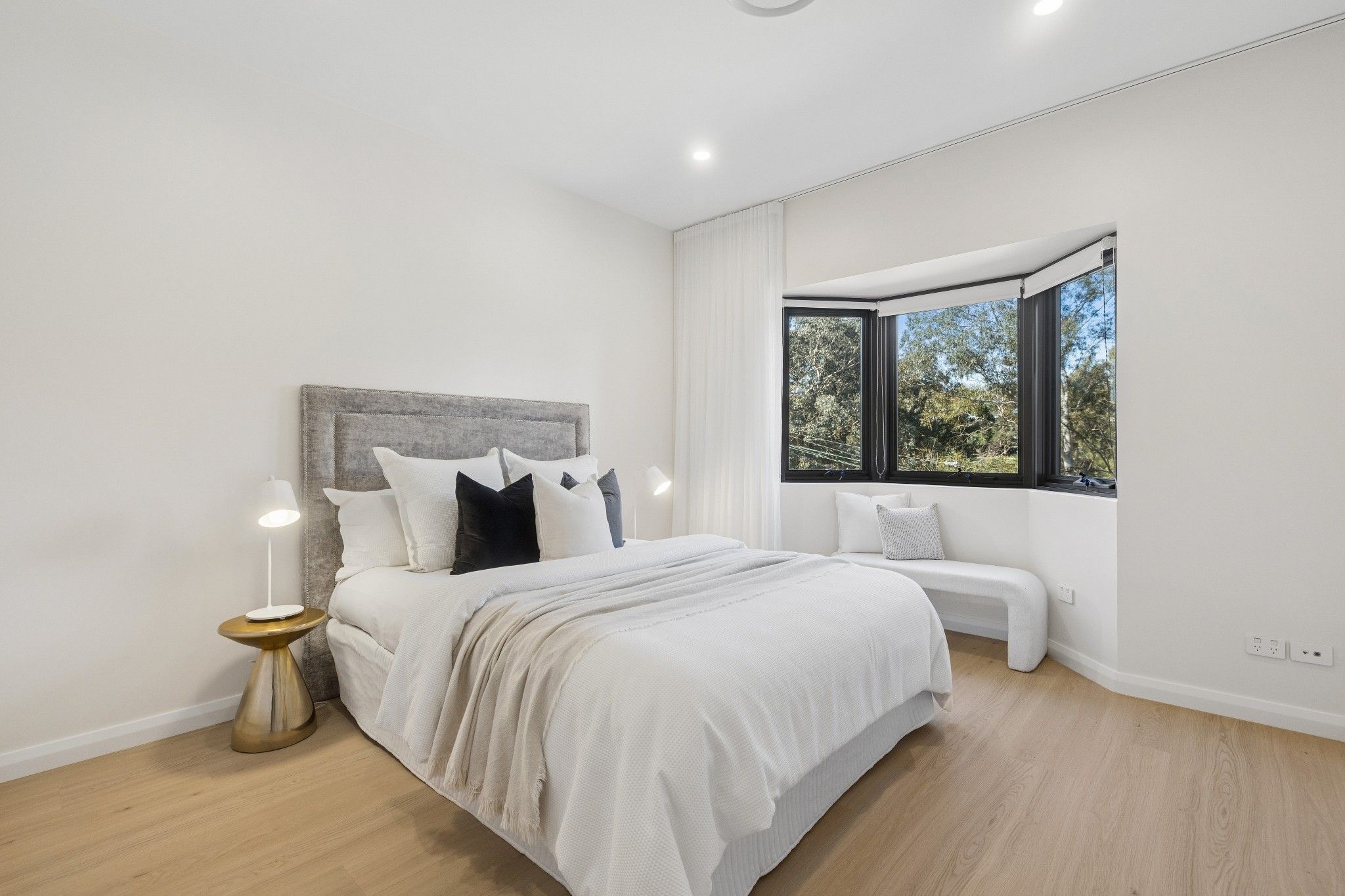 4 Richard Avenue — photo 12 of 19