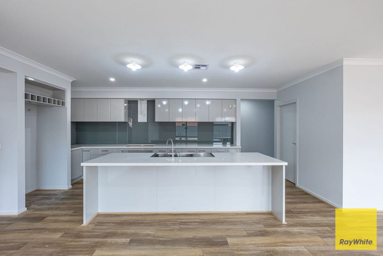55 Palara Drive — photo 7 of 13