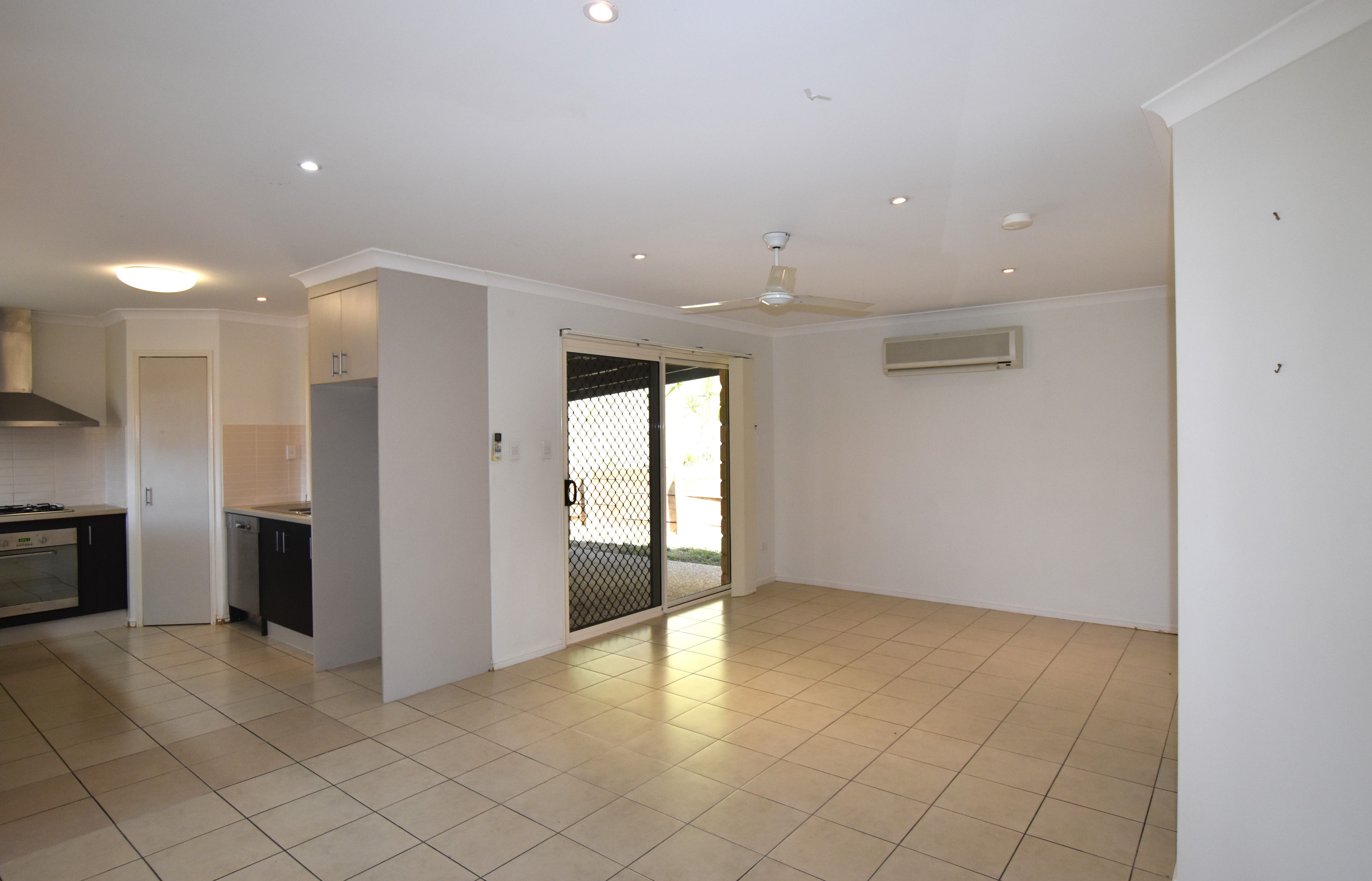 16 Barreenong Street, Glen Eden, QLD 4680