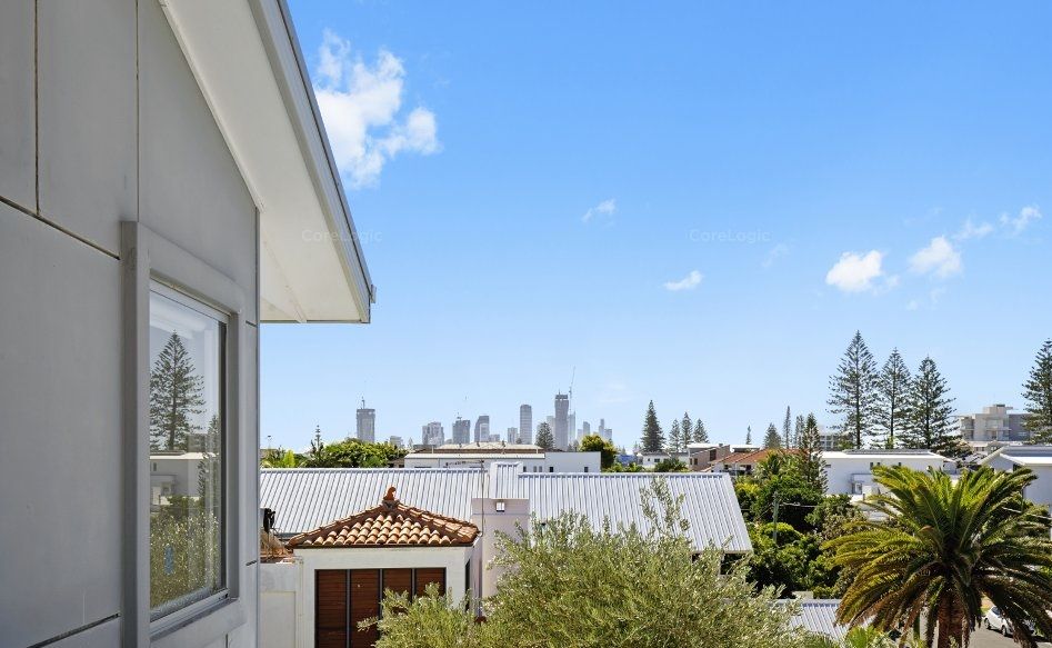 11 Wave Street, Mermaid Beach, QLD 4218