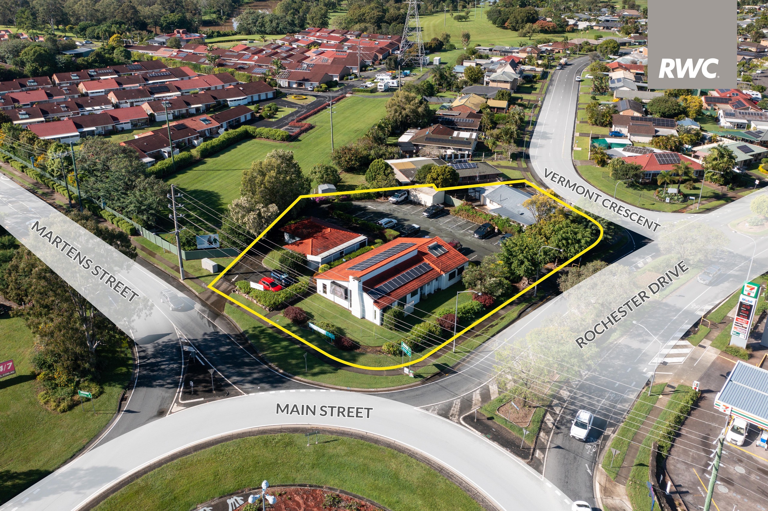 2 Rochester Drive, Mount Warren Park, QLD 4207
