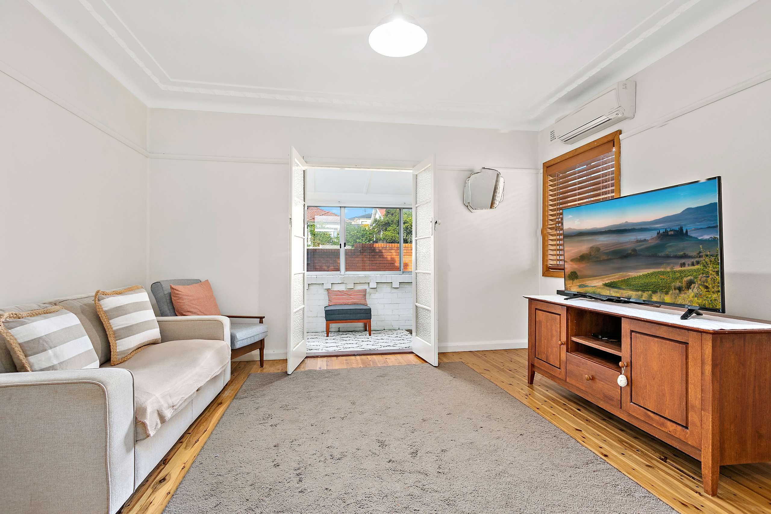 8 Stoney Creek Road, Beverly Hills, NSW 2209