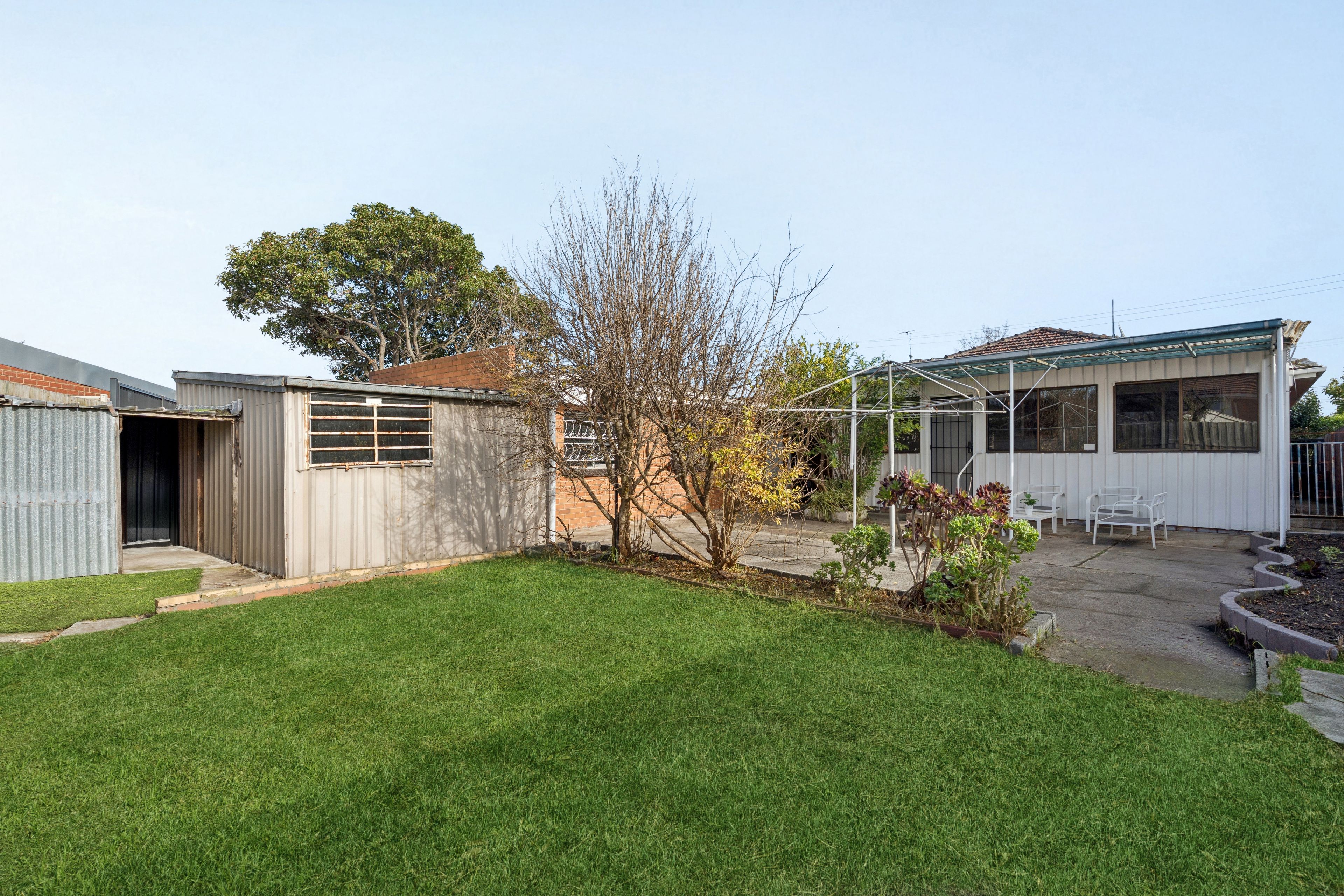 20 Henderson Street — photo 11 of 12